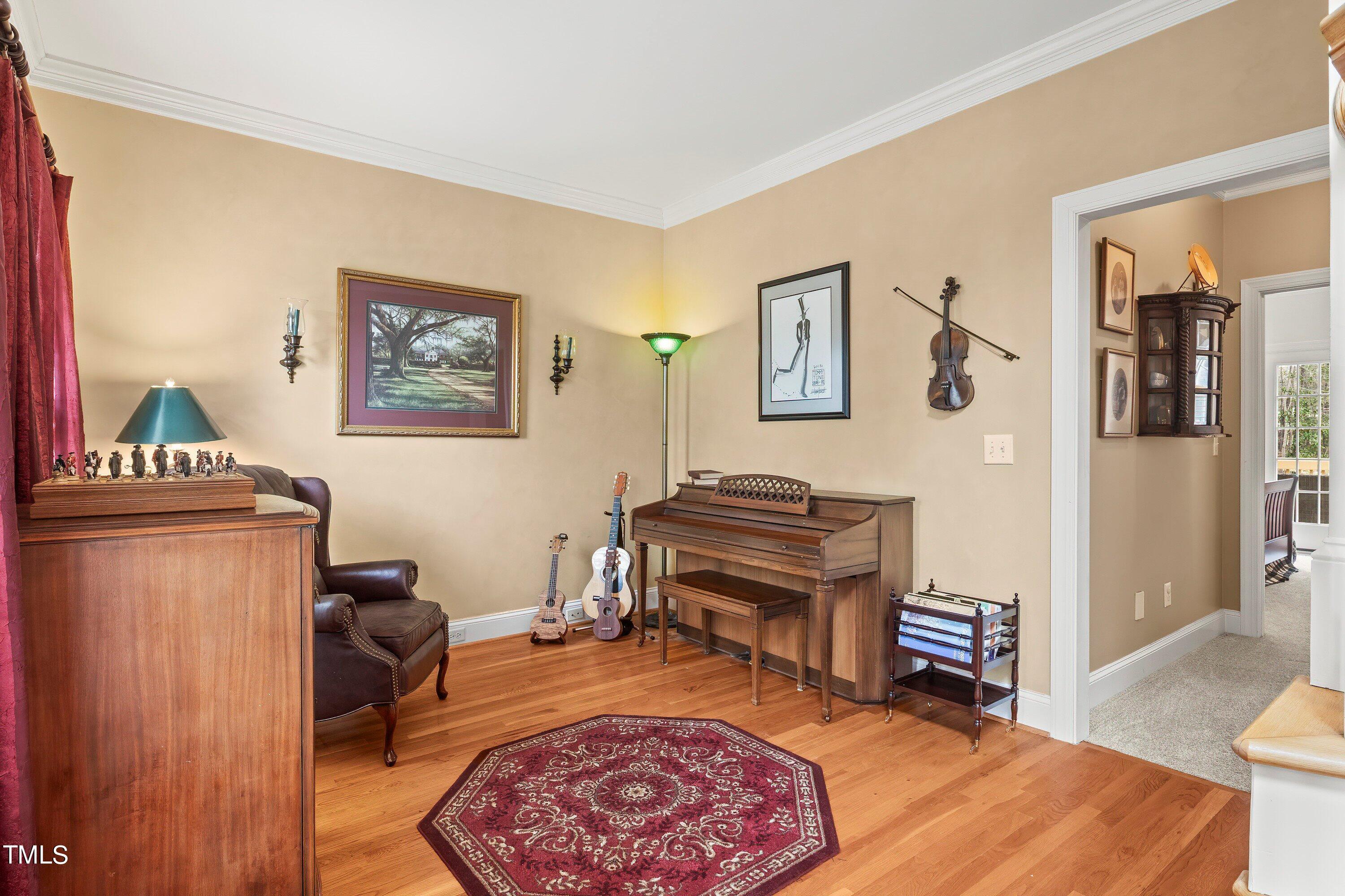 2504 Forest Lake Court