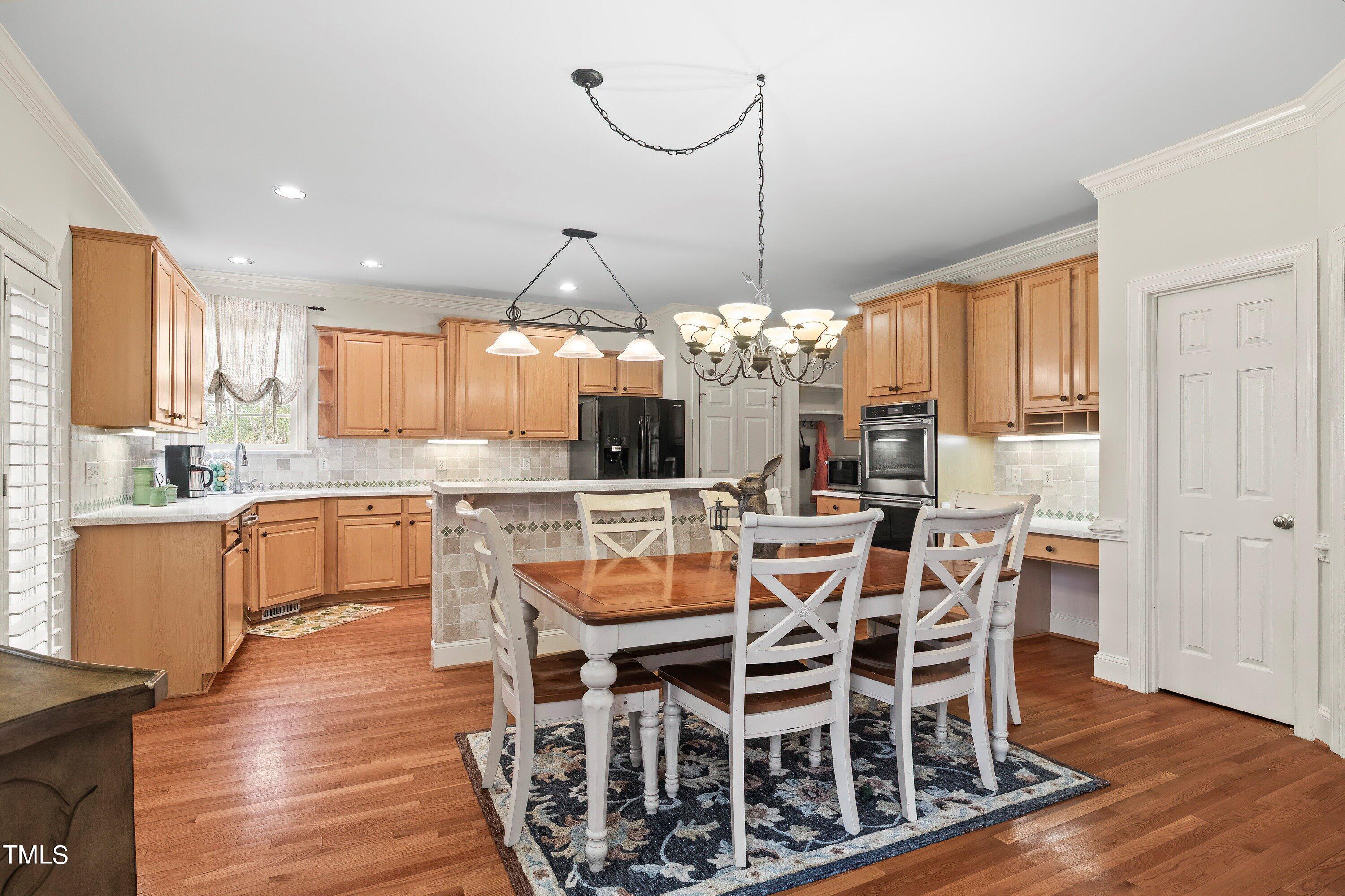 2504 Forest Lake Court