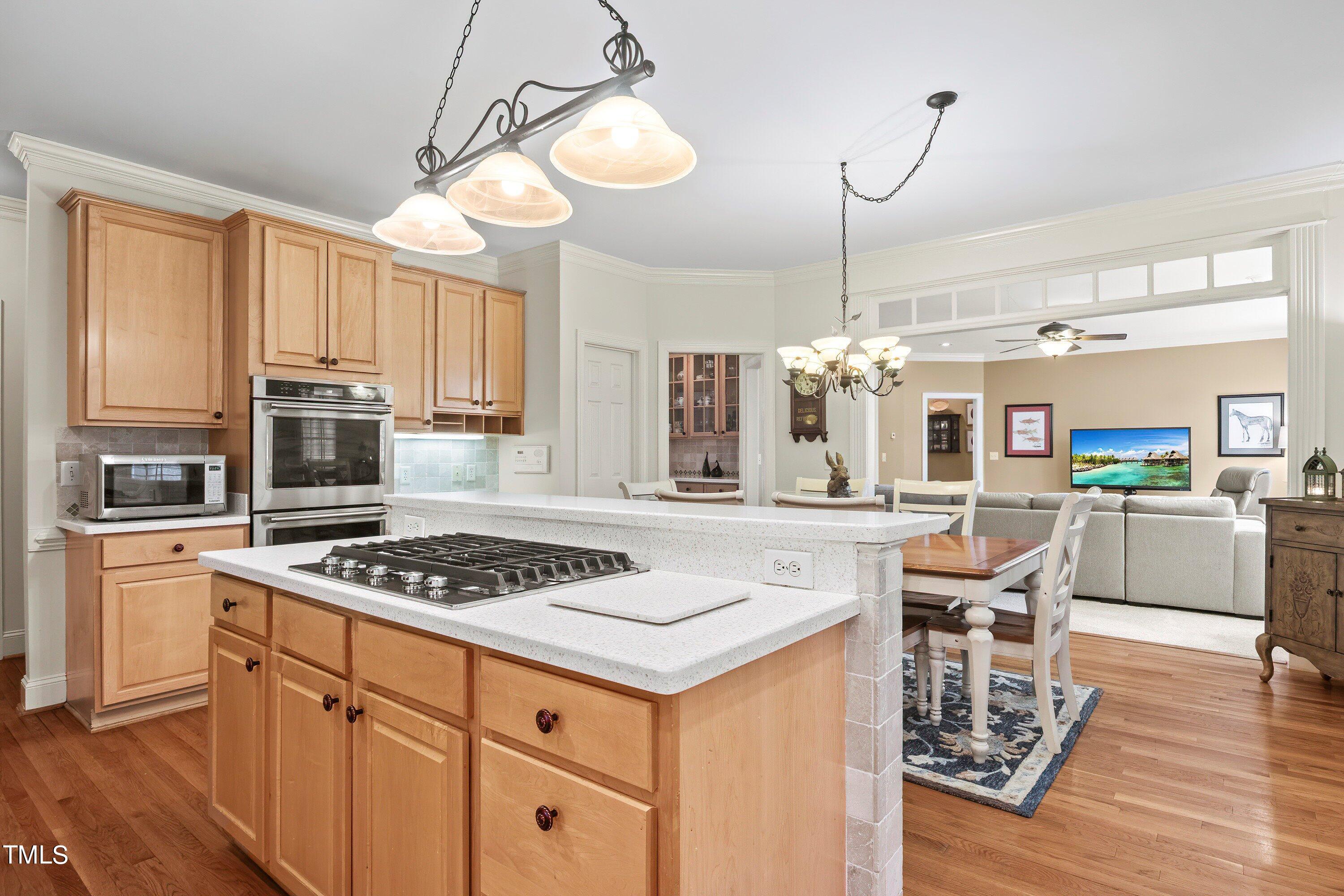 2504 Forest Lake Court