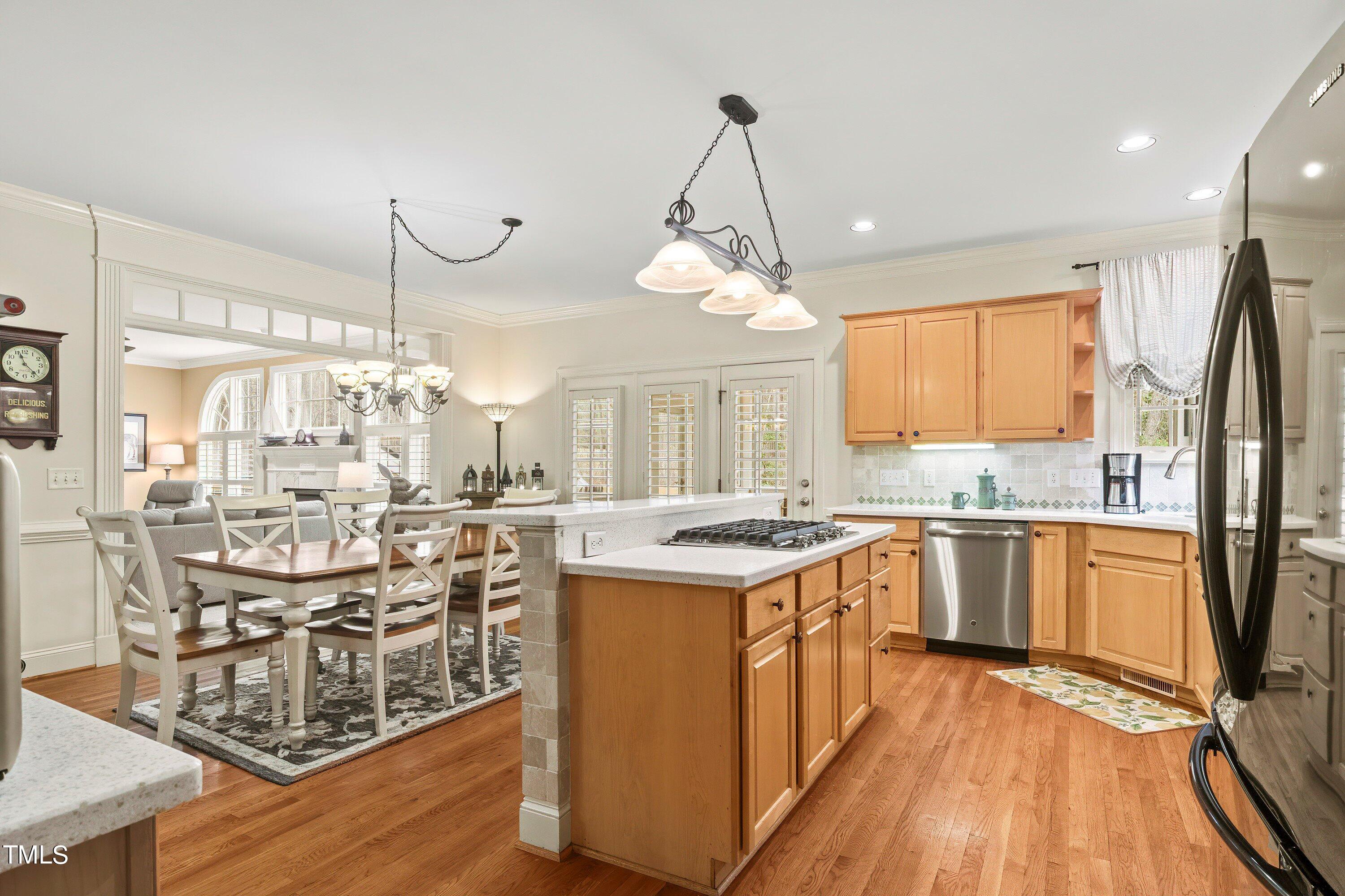 2504 Forest Lake Court