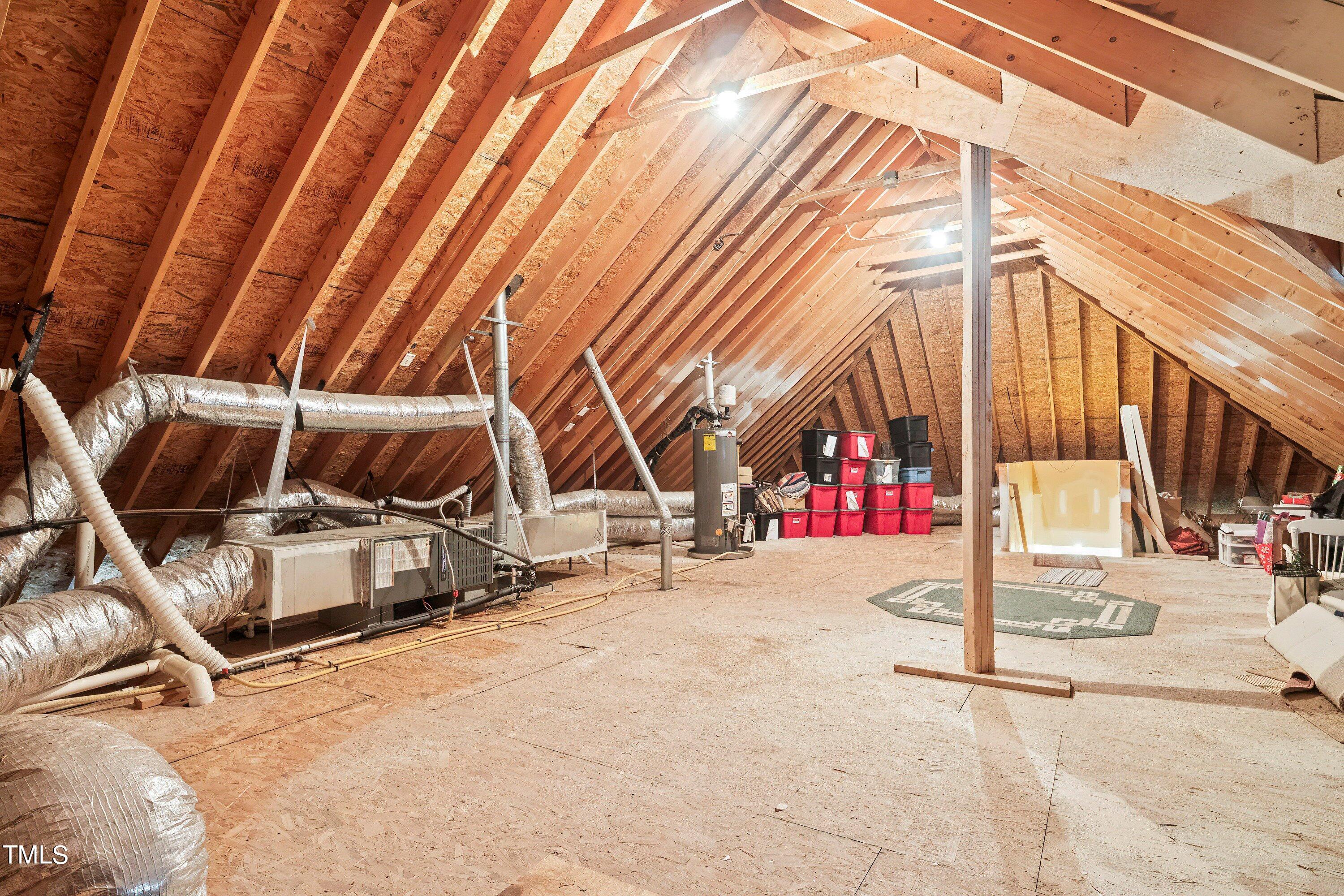2504 Forest Lake Court