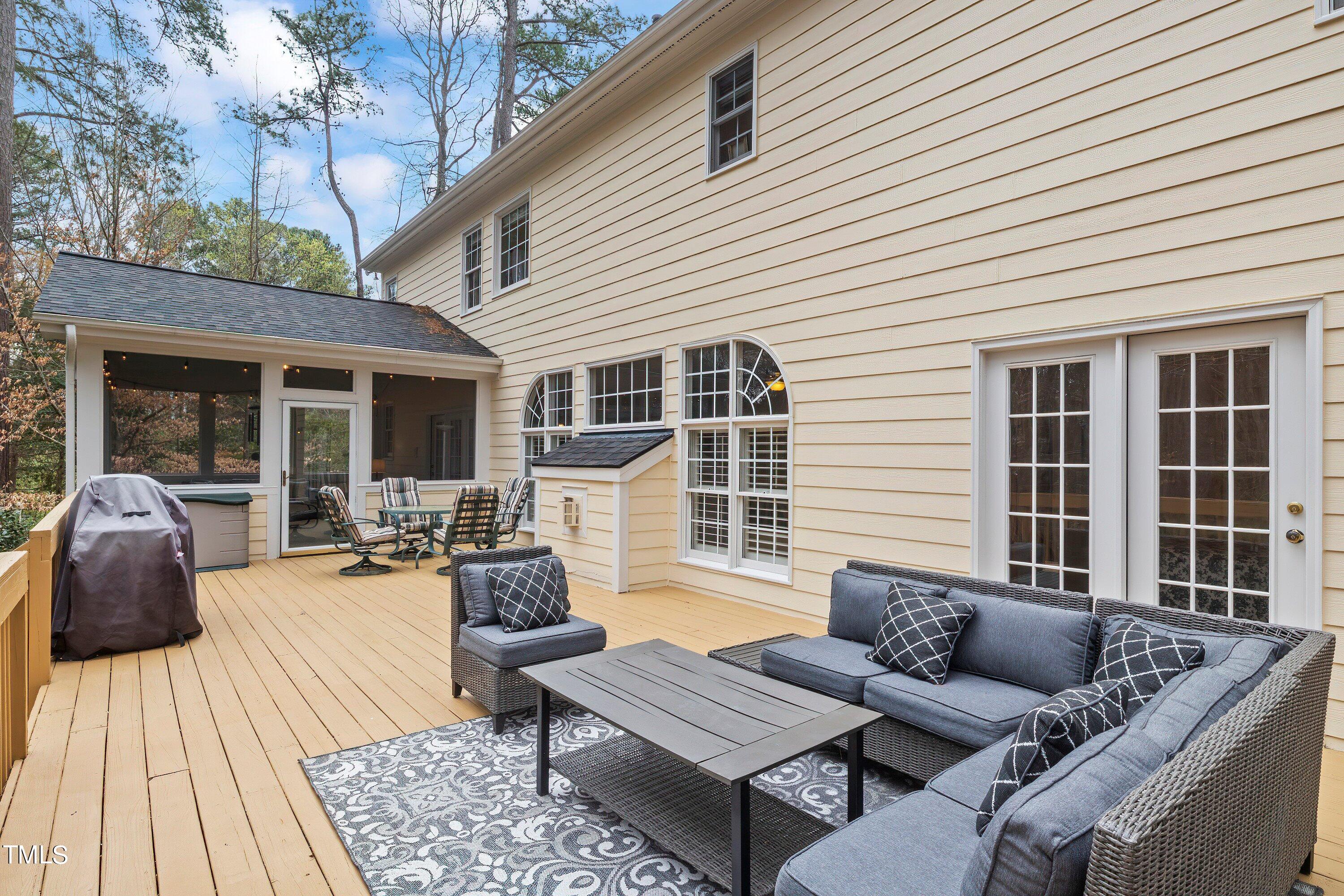 2504 Forest Lake Court