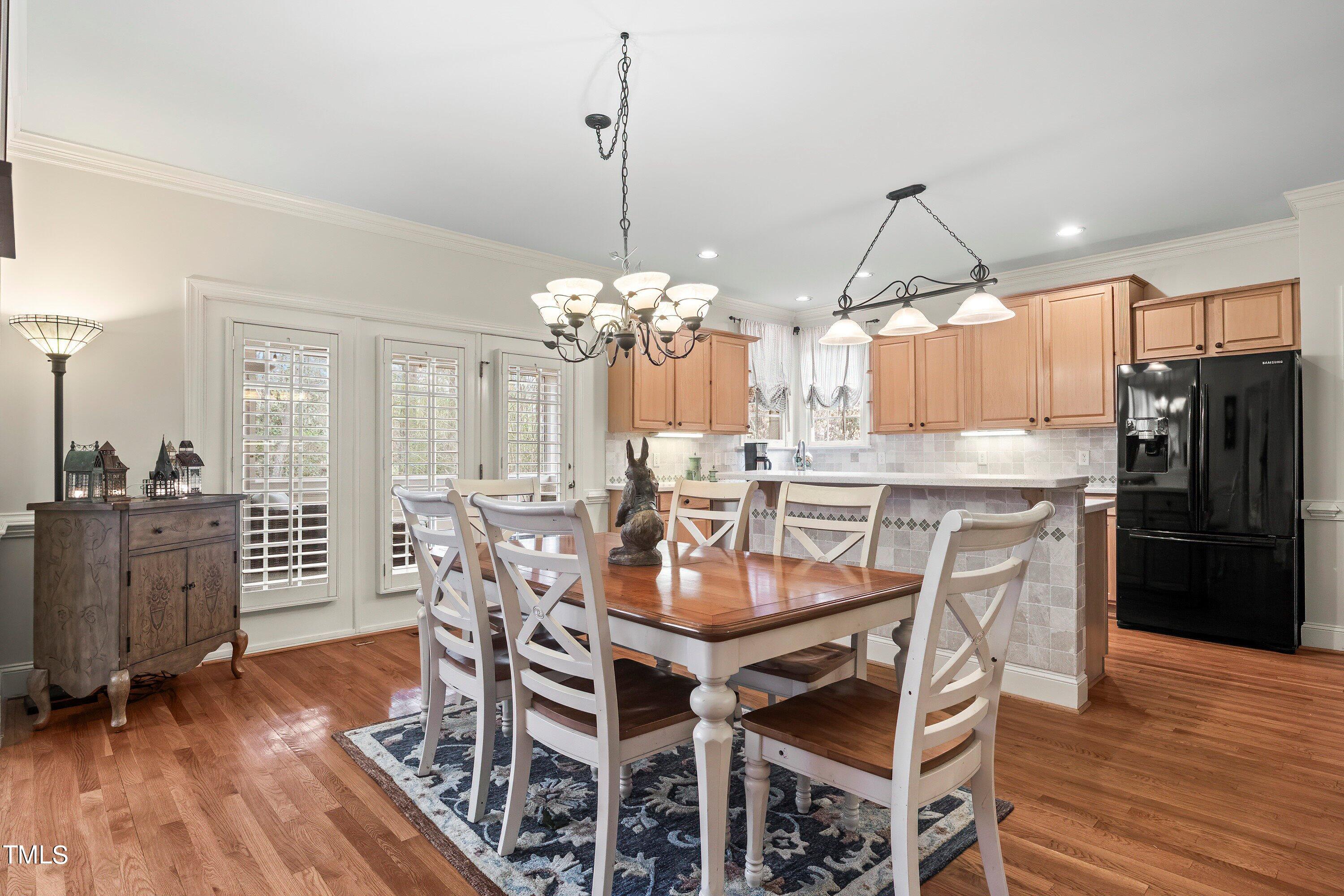 2504 Forest Lake Court