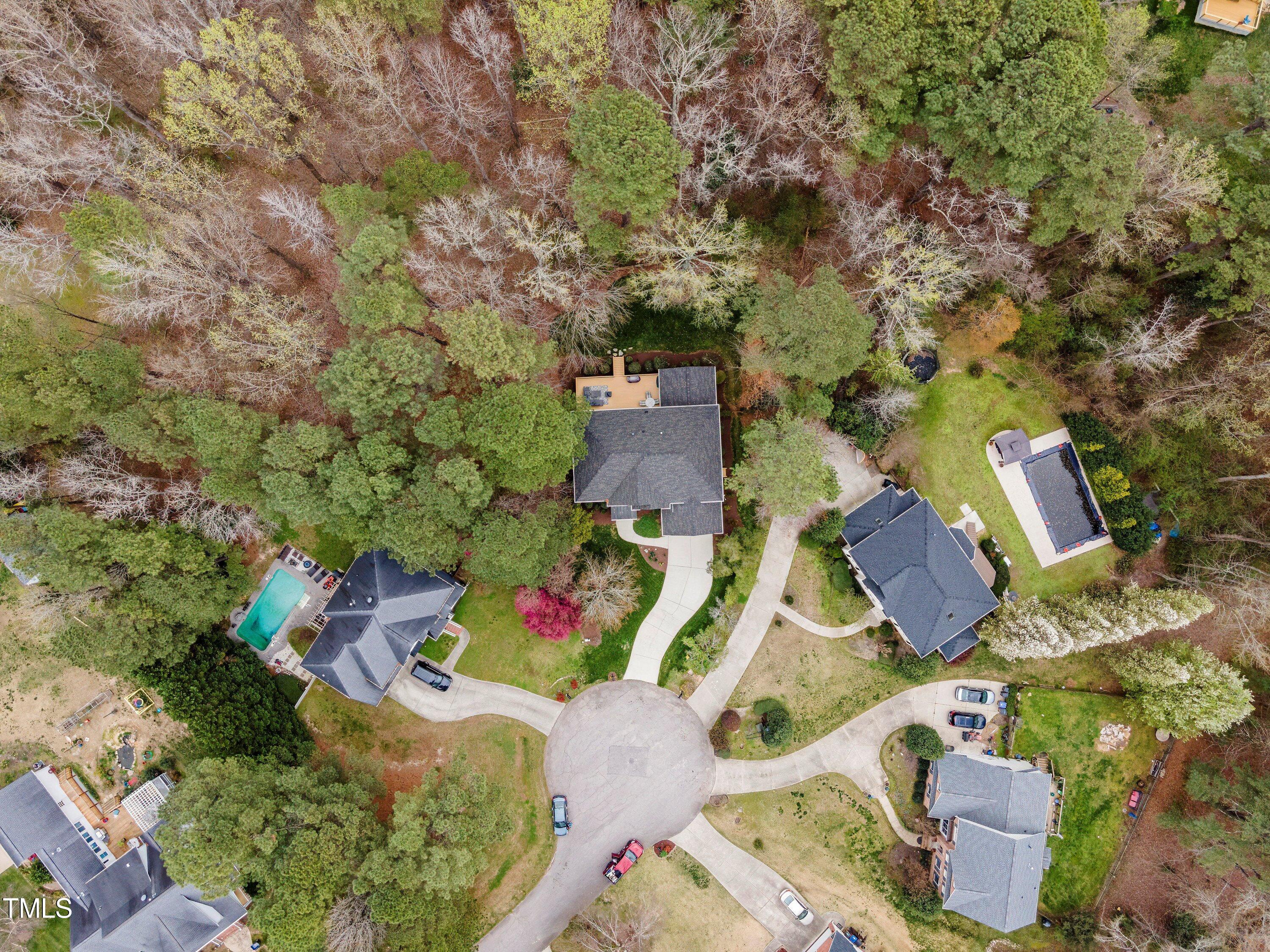 2504 Forest Lake Court