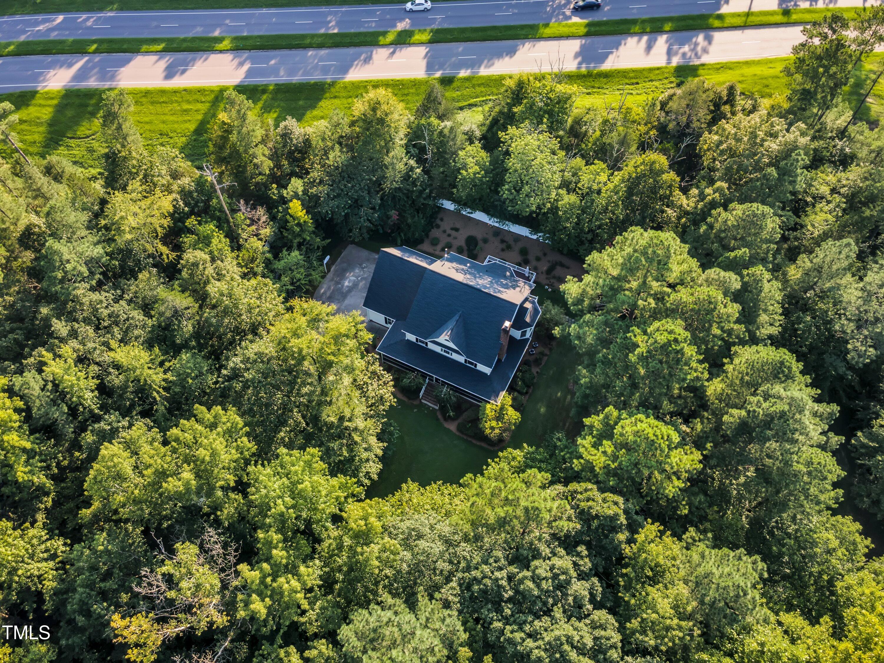 2055 Fernwood Way