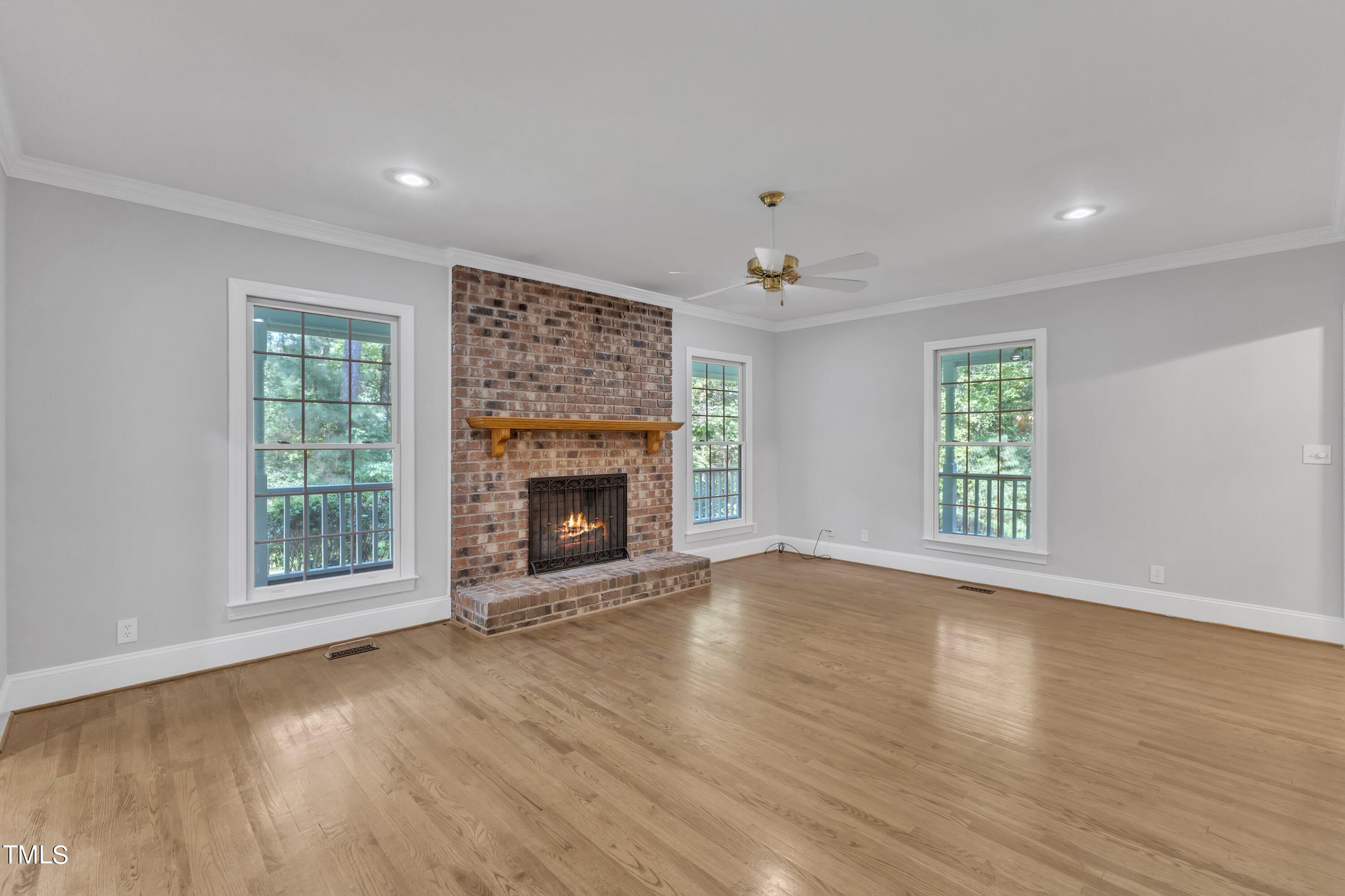 2055 Fernwood Way