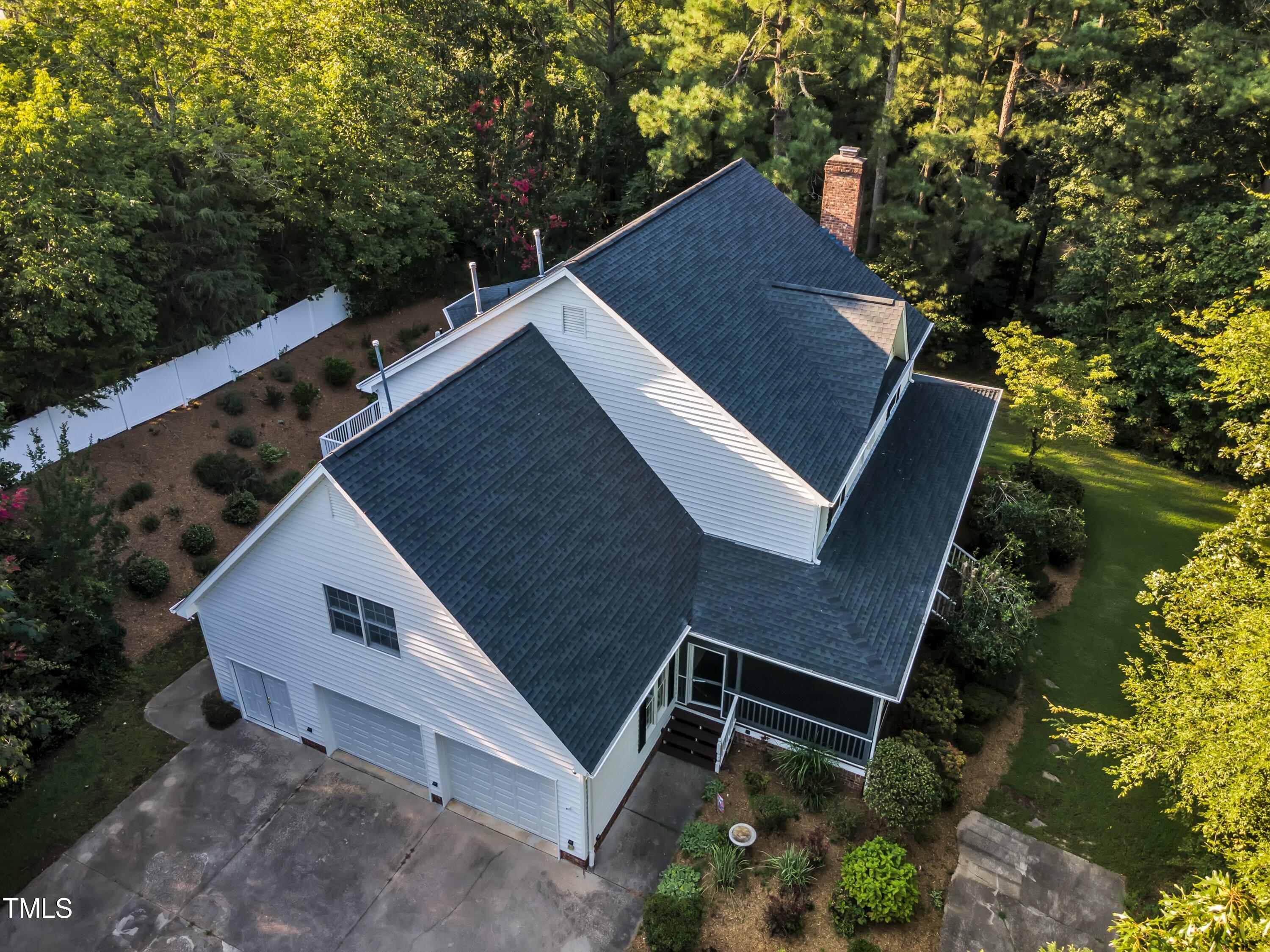 2055 Fernwood Way