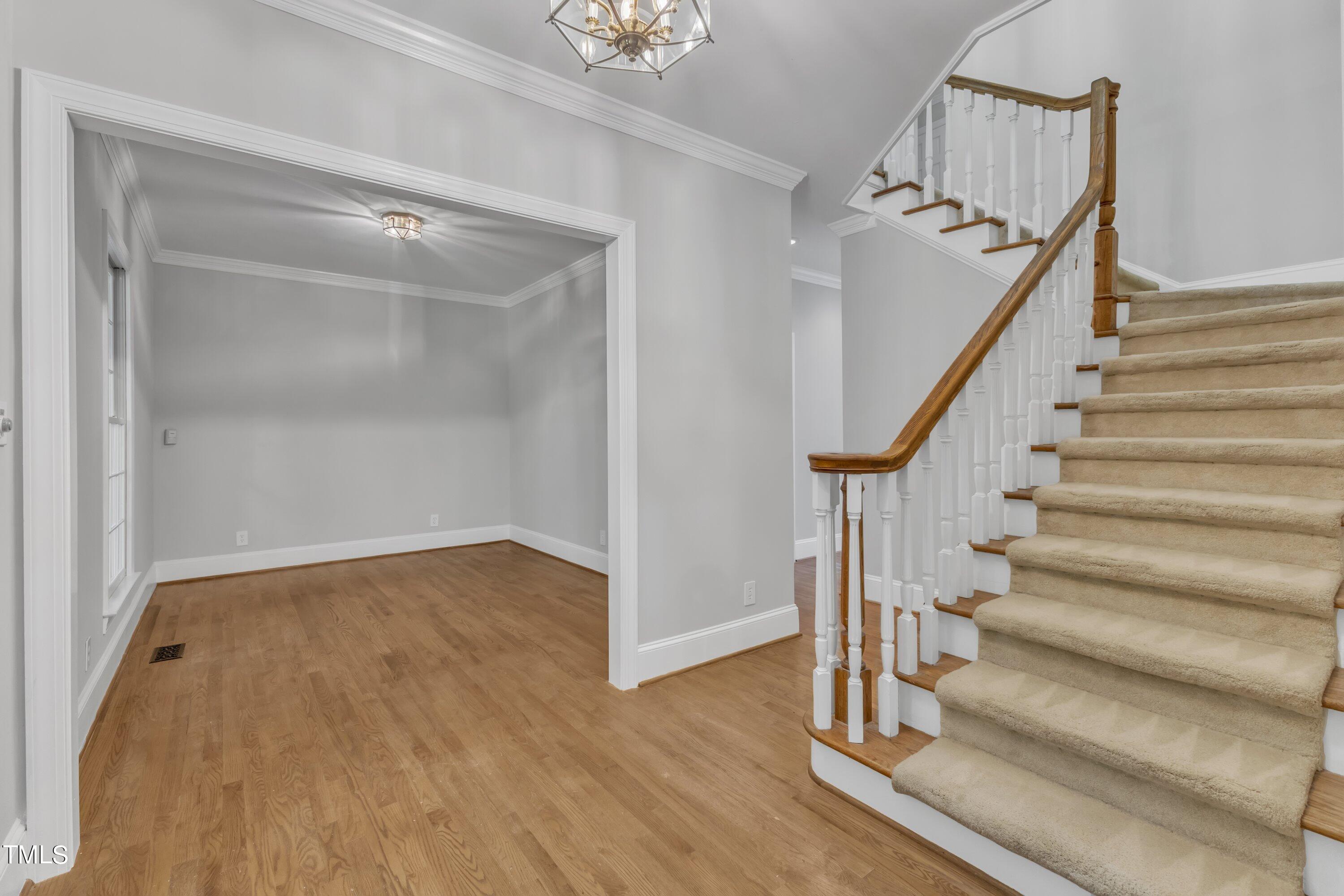 2055 Fernwood Way