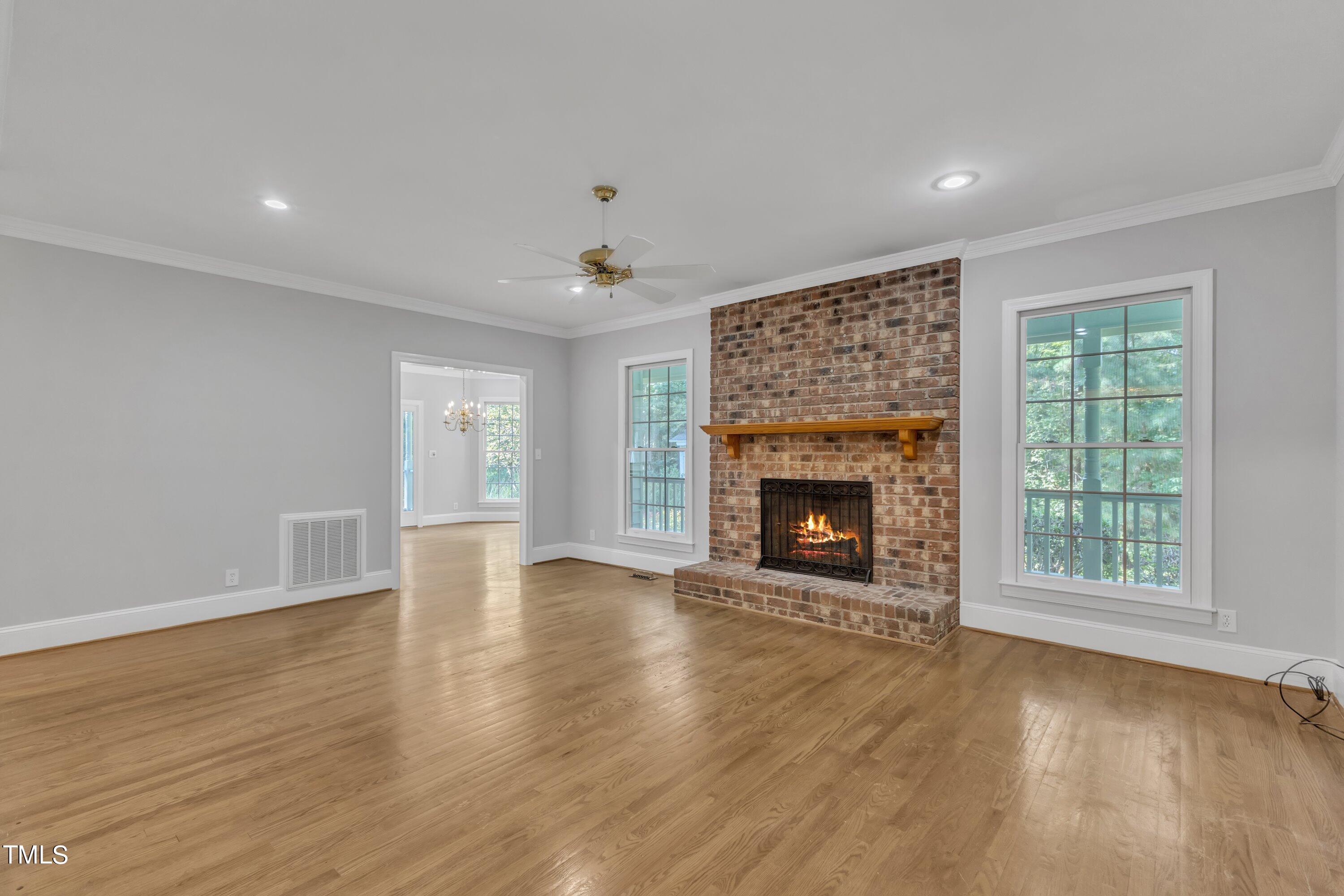 2055 Fernwood Way