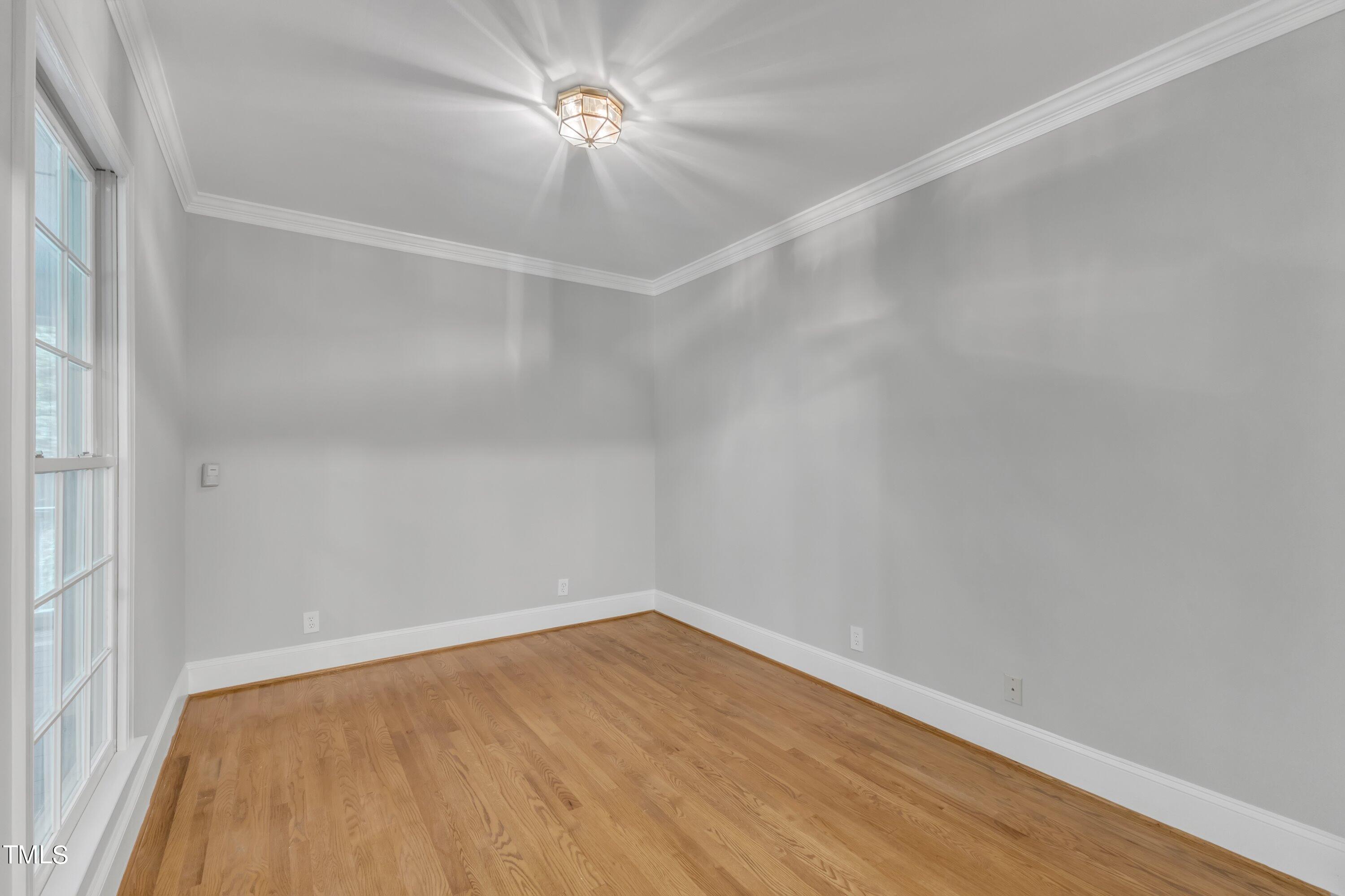 2055 Fernwood Way