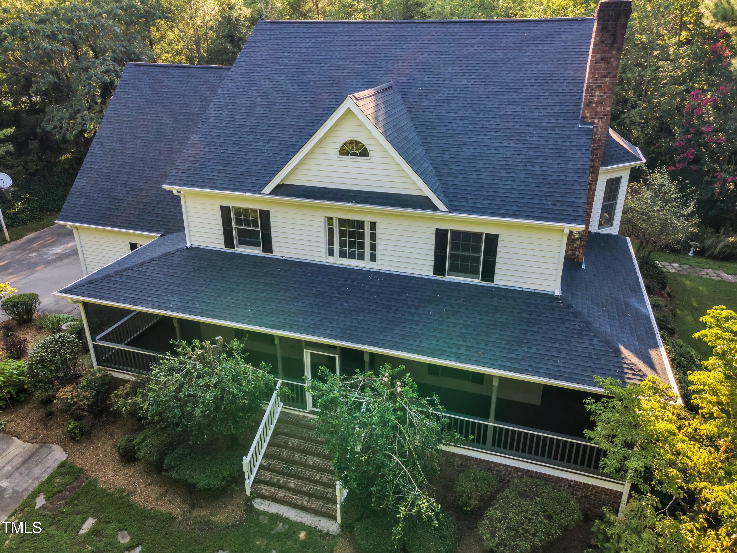 2055 Fernwood Way
