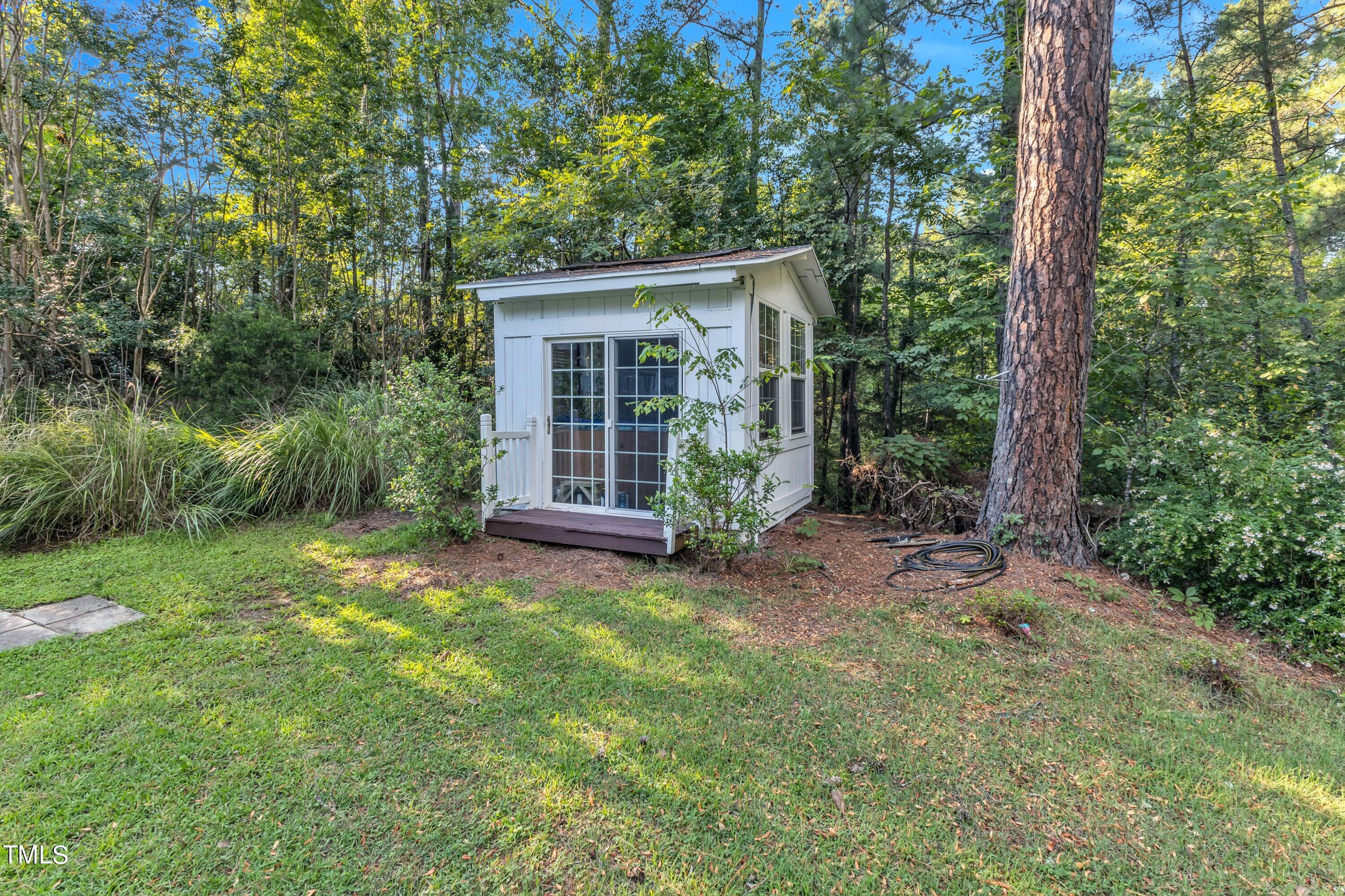 2055 Fernwood Way