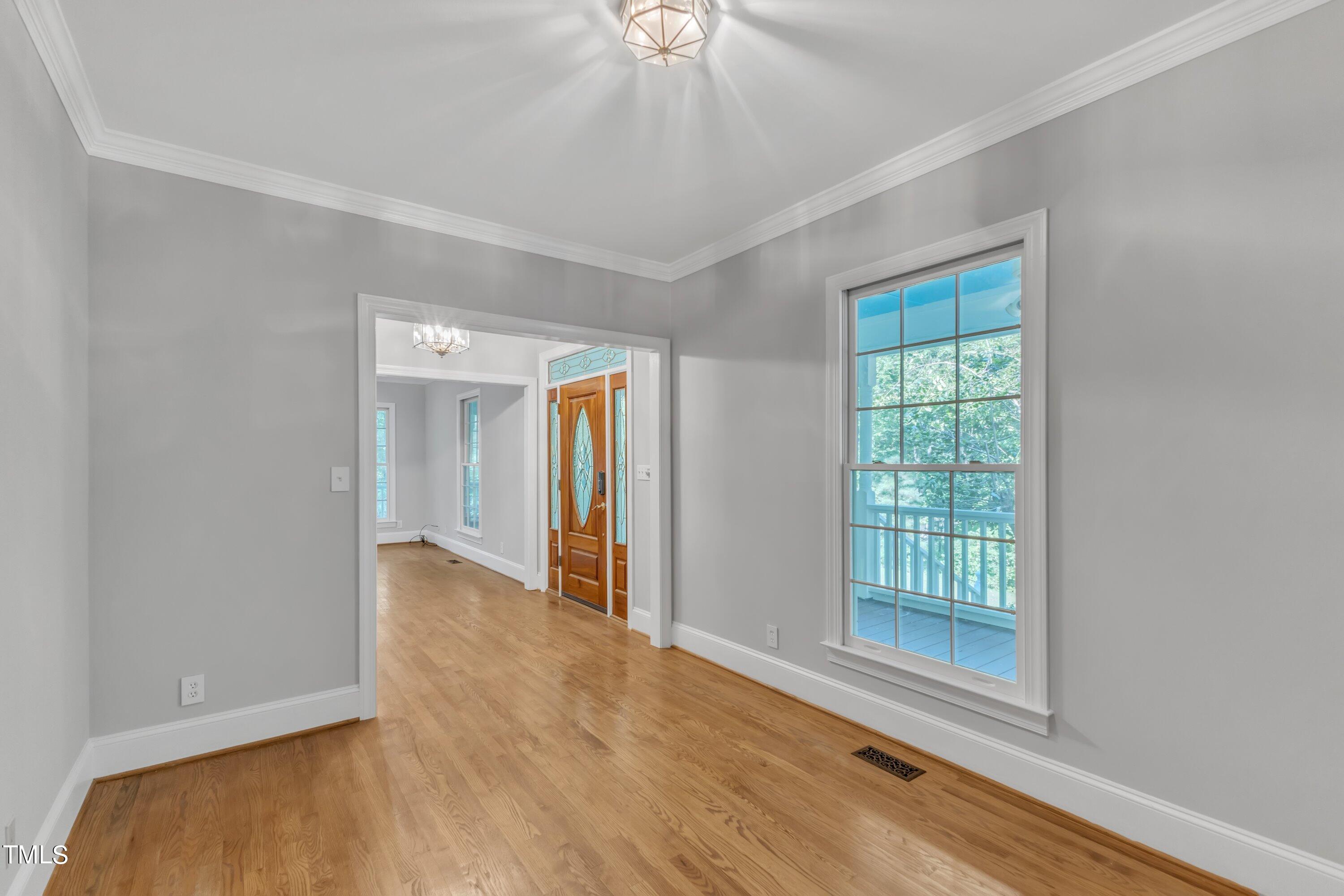 2055 Fernwood Way