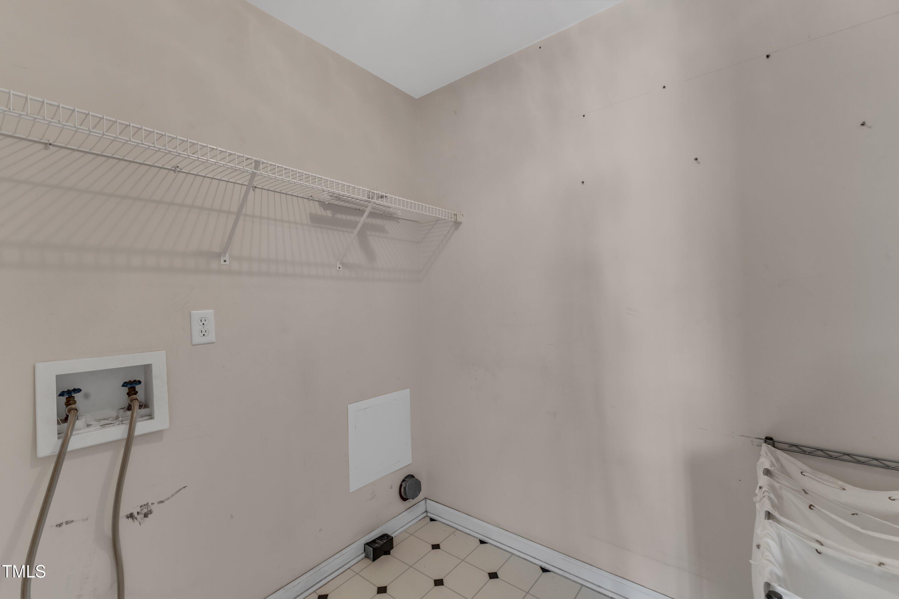 2437 Lullwater Drive