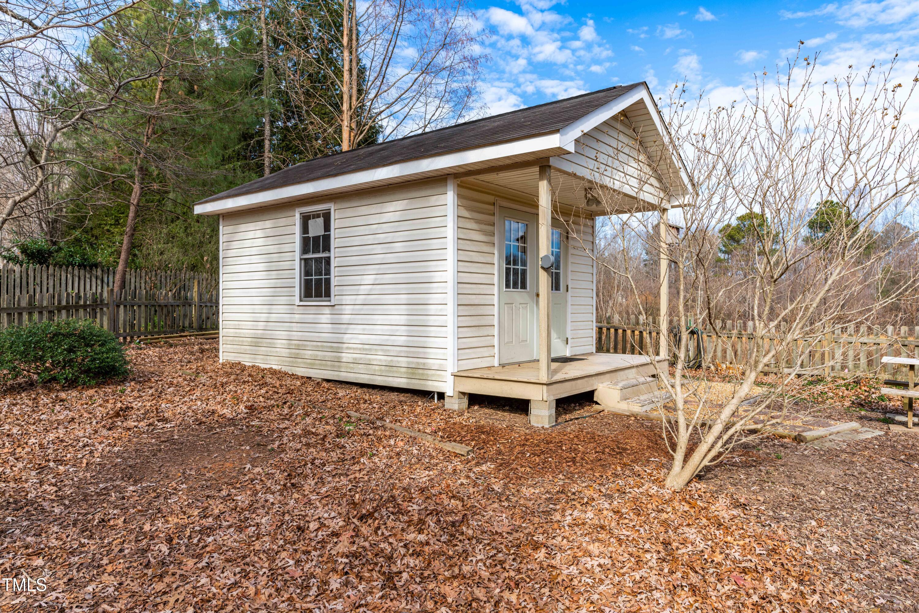 6328 Nowell Pointe Drive