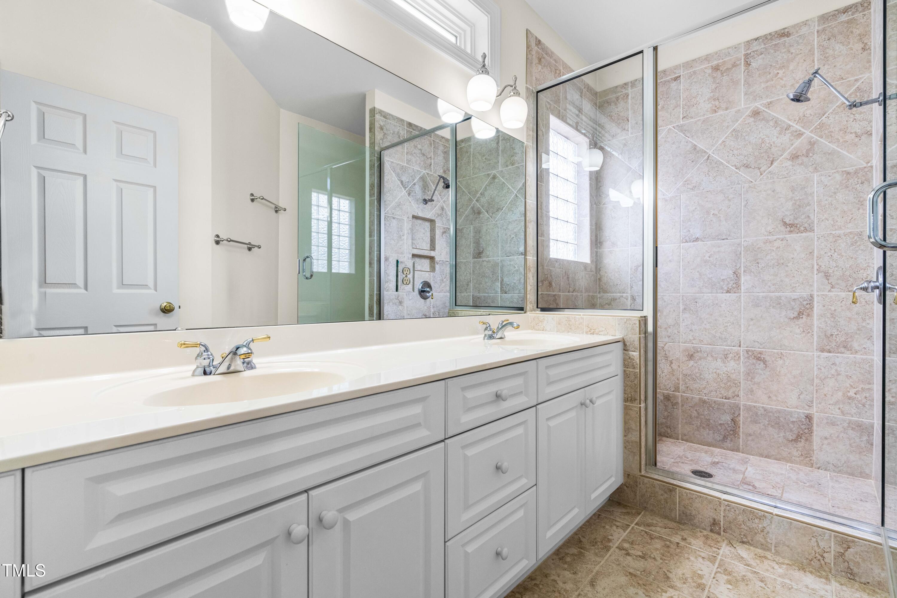 6328 Nowell Pointe Drive