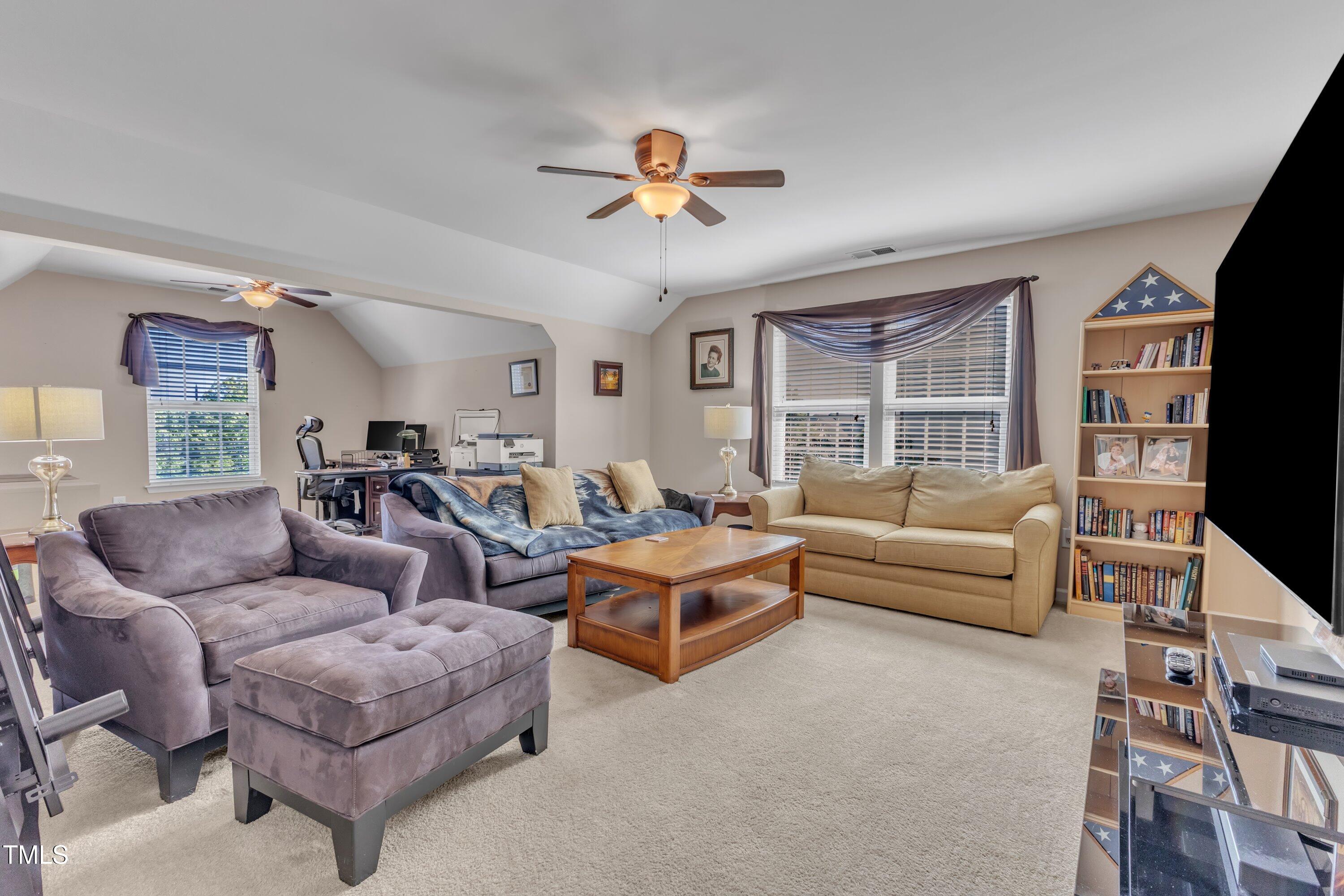 533 Opposition Way