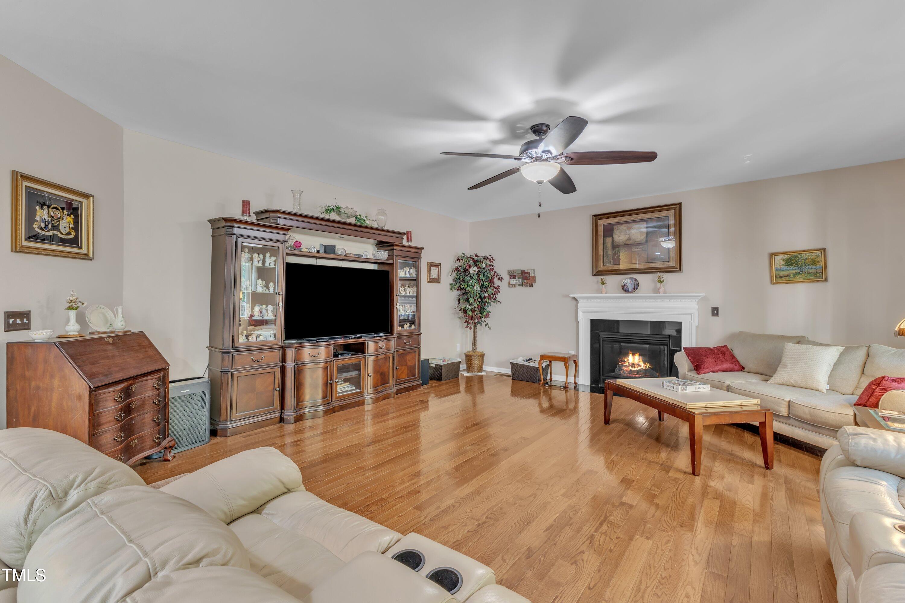 533 Opposition Way