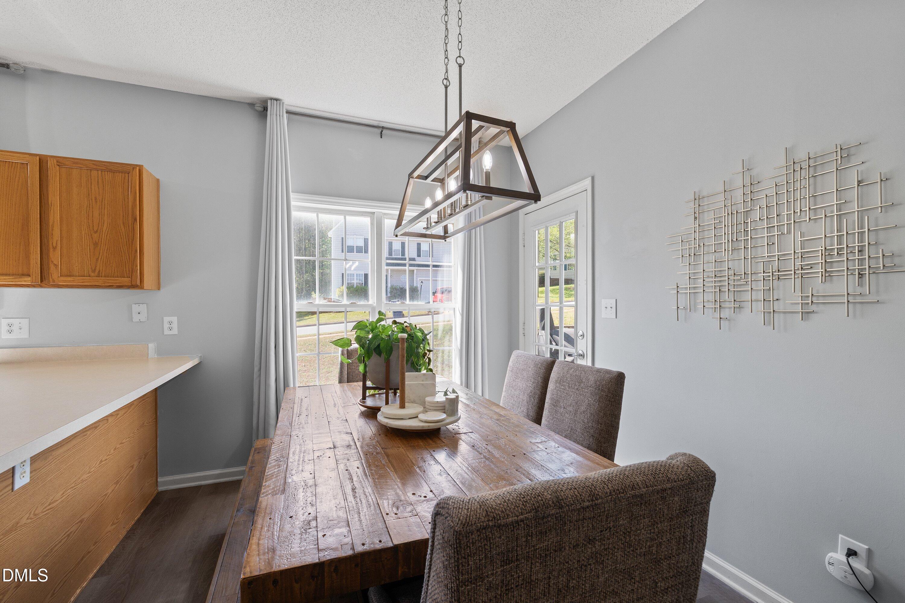 2528 Laurel Falls Lane