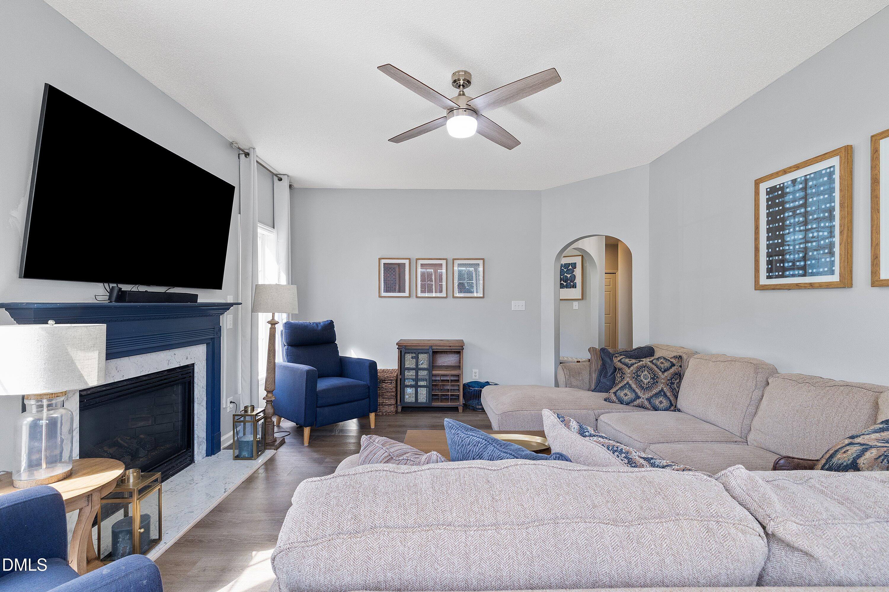 2528 Laurel Falls Lane