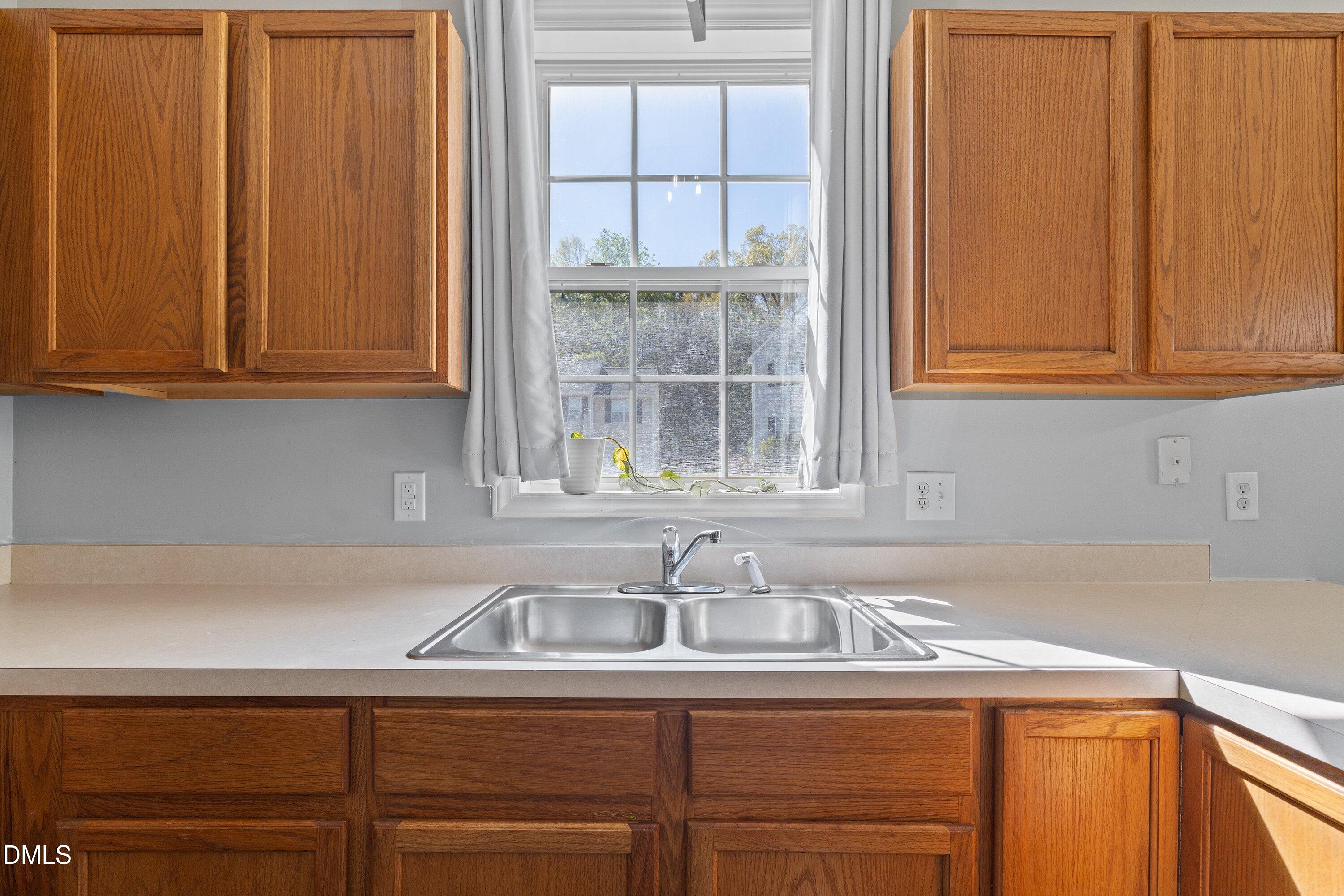 2528 Laurel Falls Lane