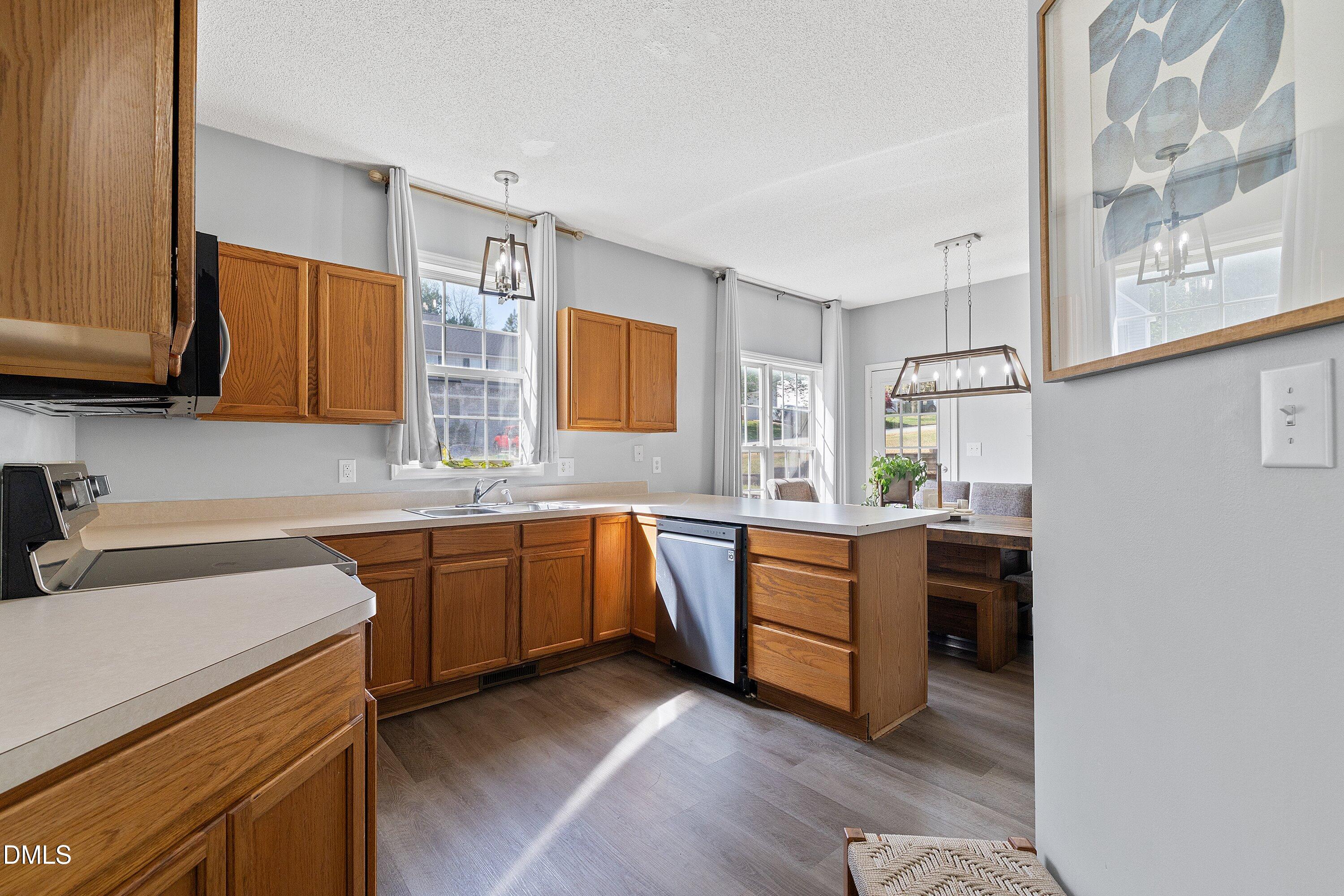 2528 Laurel Falls Lane