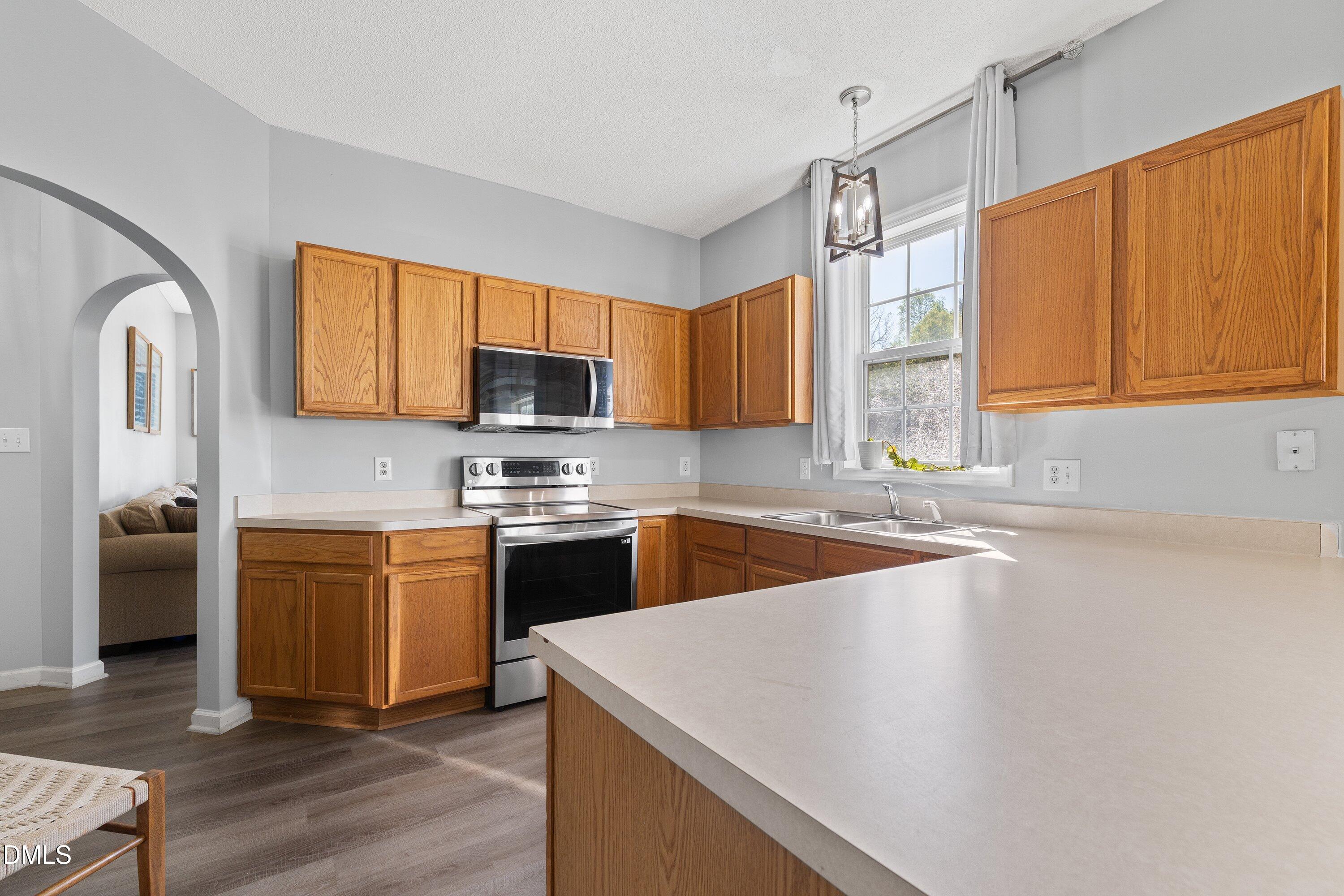 2528 Laurel Falls Lane