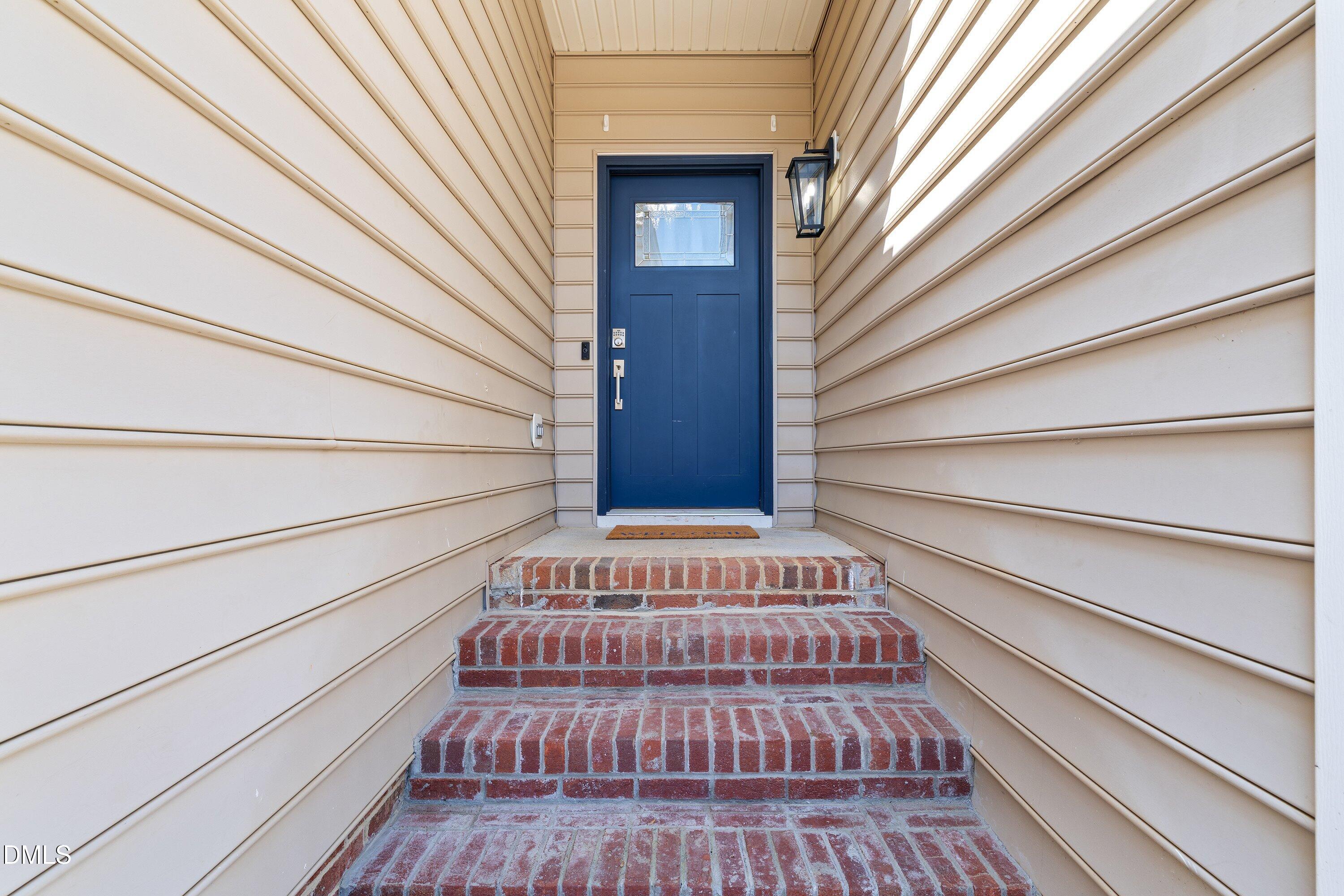 2528 Laurel Falls Lane