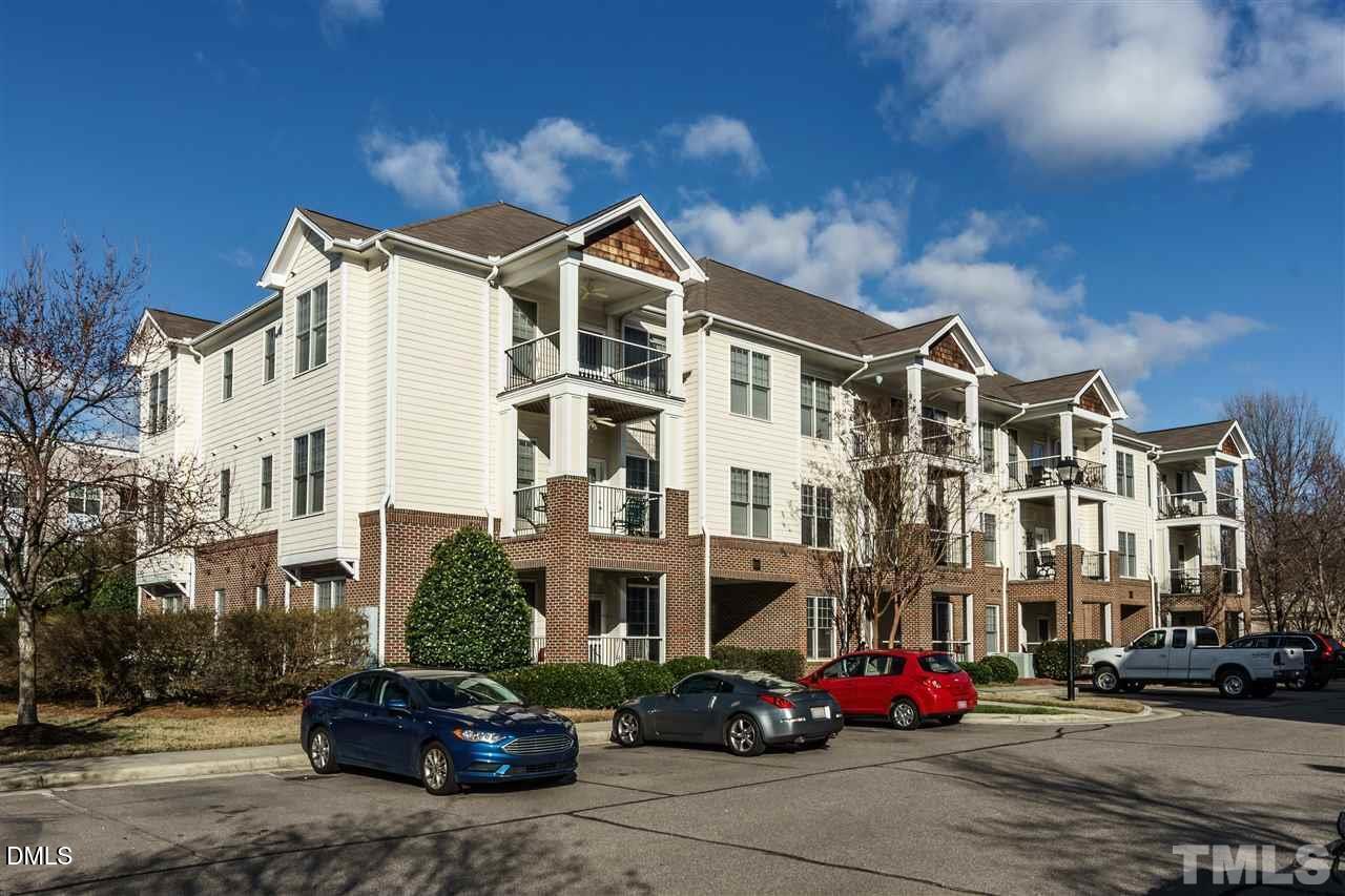 800 Moratuck Drive