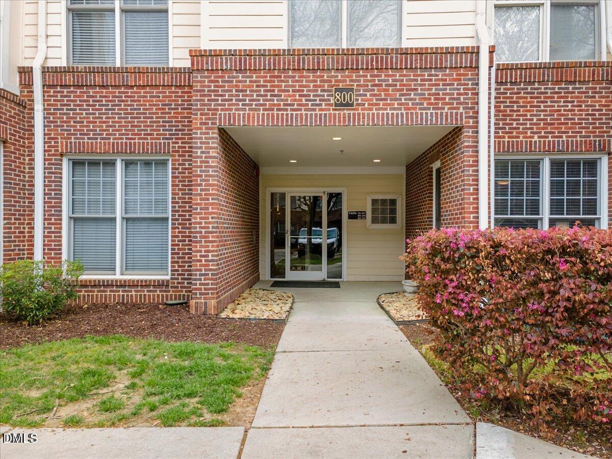 800 Moratuck Drive