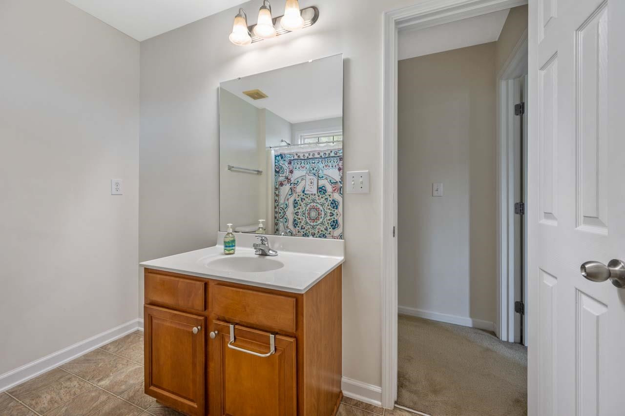 6868 Coopers Hawk Trail
