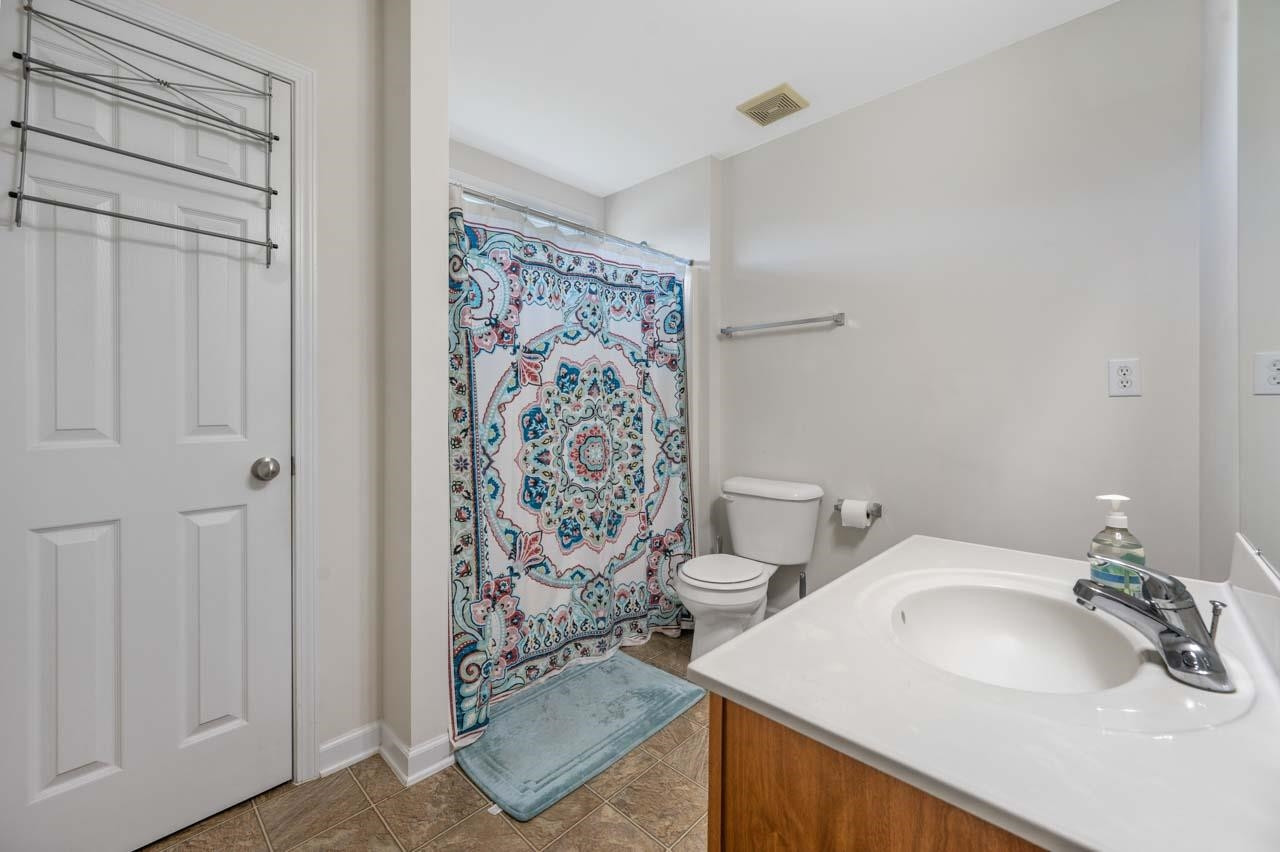 6868 Coopers Hawk Trail