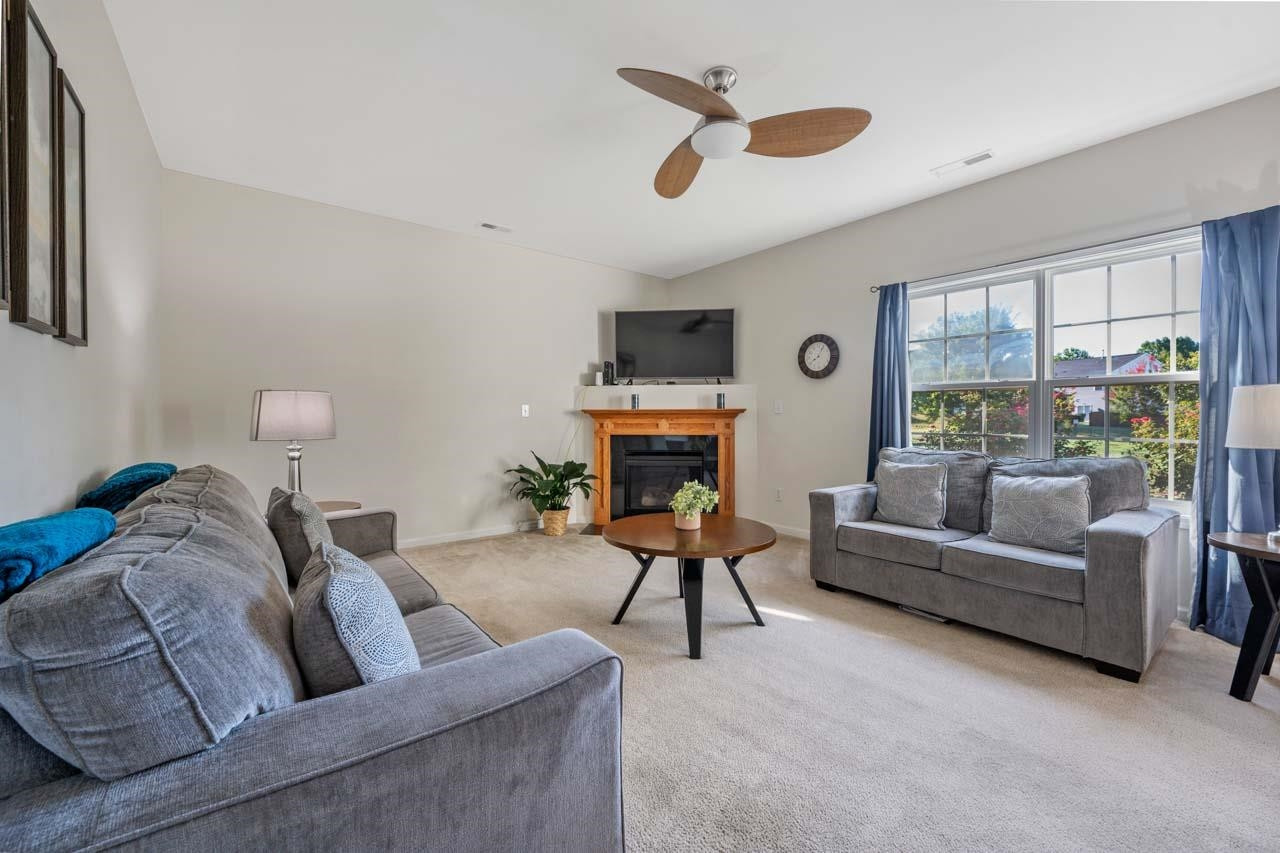 6868 Coopers Hawk Trail