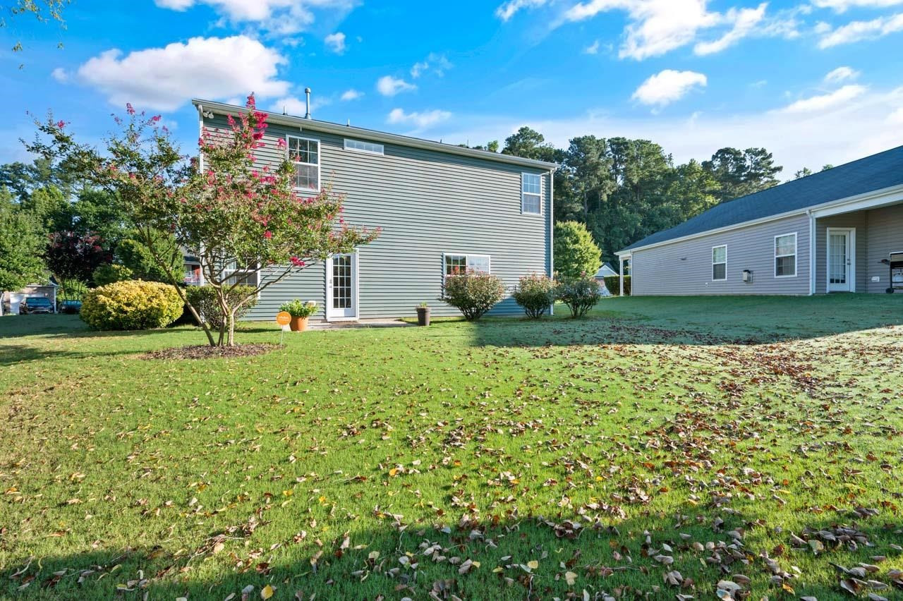 6868 Coopers Hawk Trail