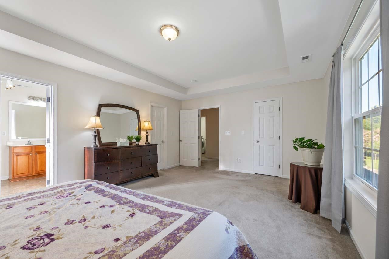 6868 Coopers Hawk Trail