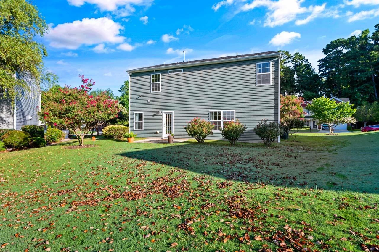 6868 Coopers Hawk Trail