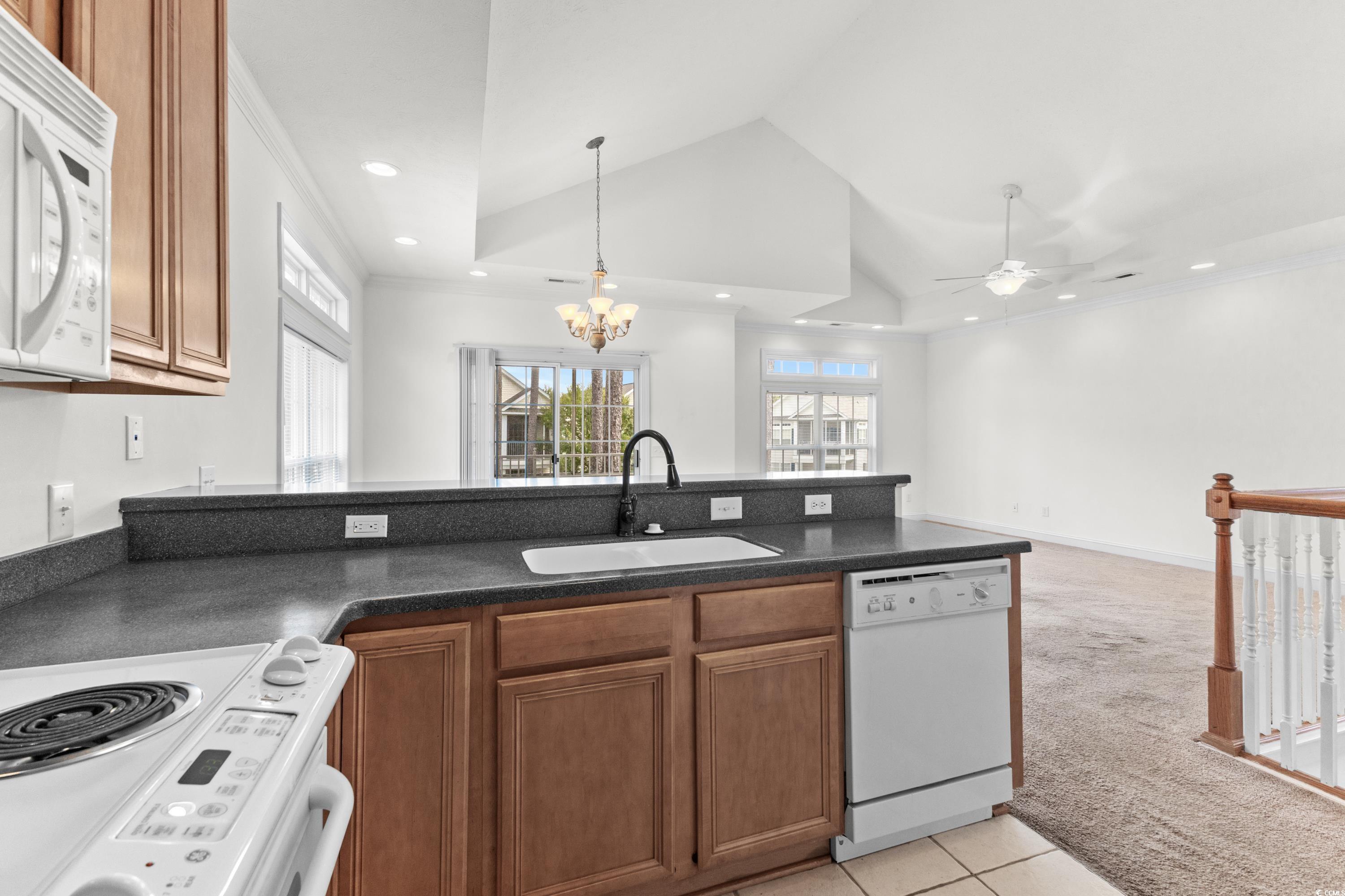 1372 Cottage Dr.