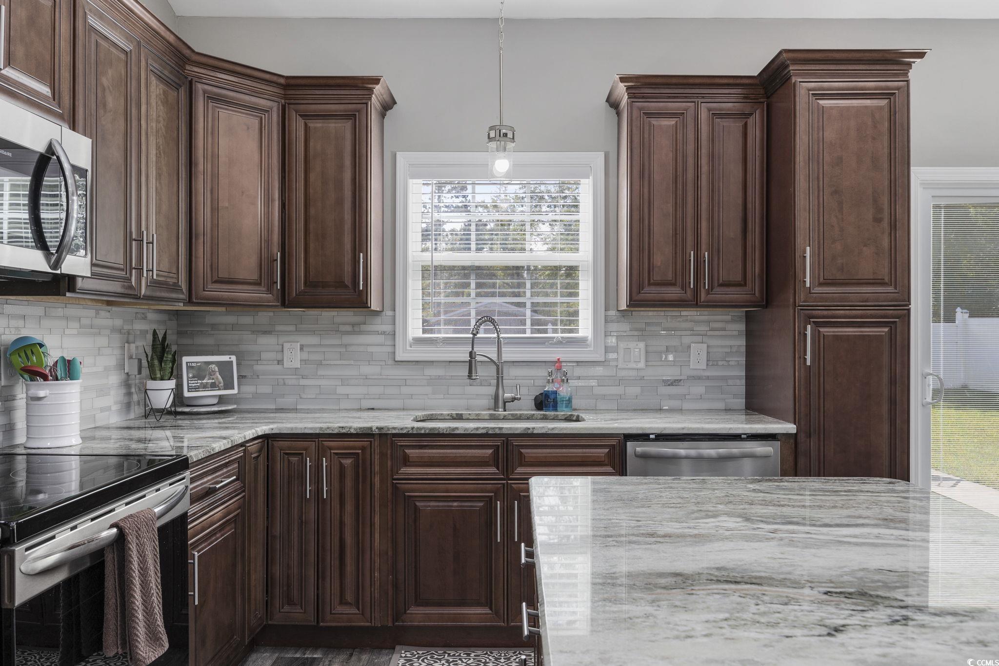 162 Silver Peak Dr.