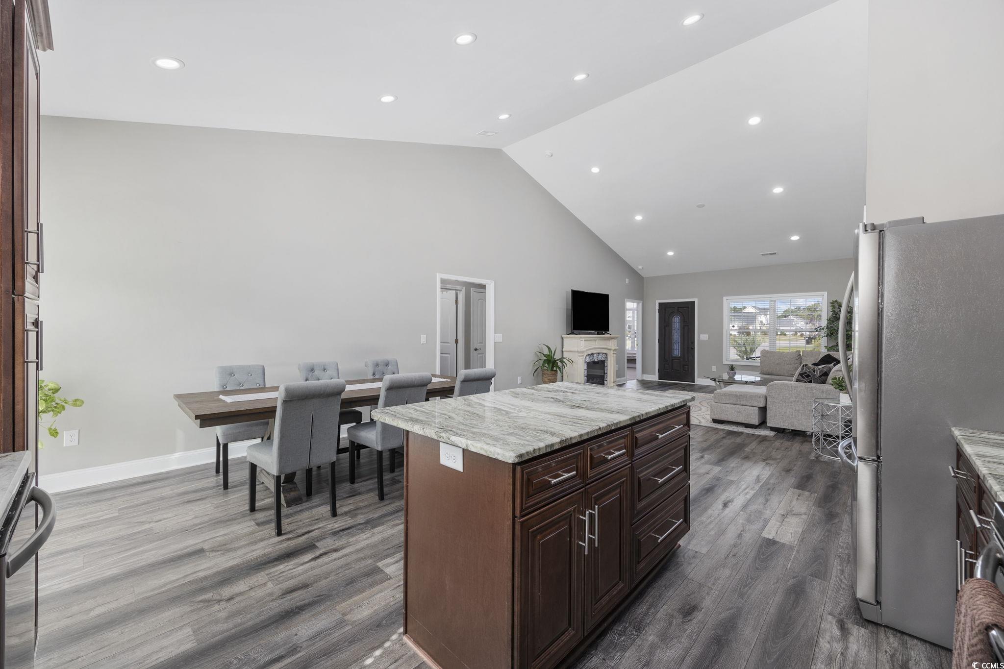 162 Silver Peak Dr.