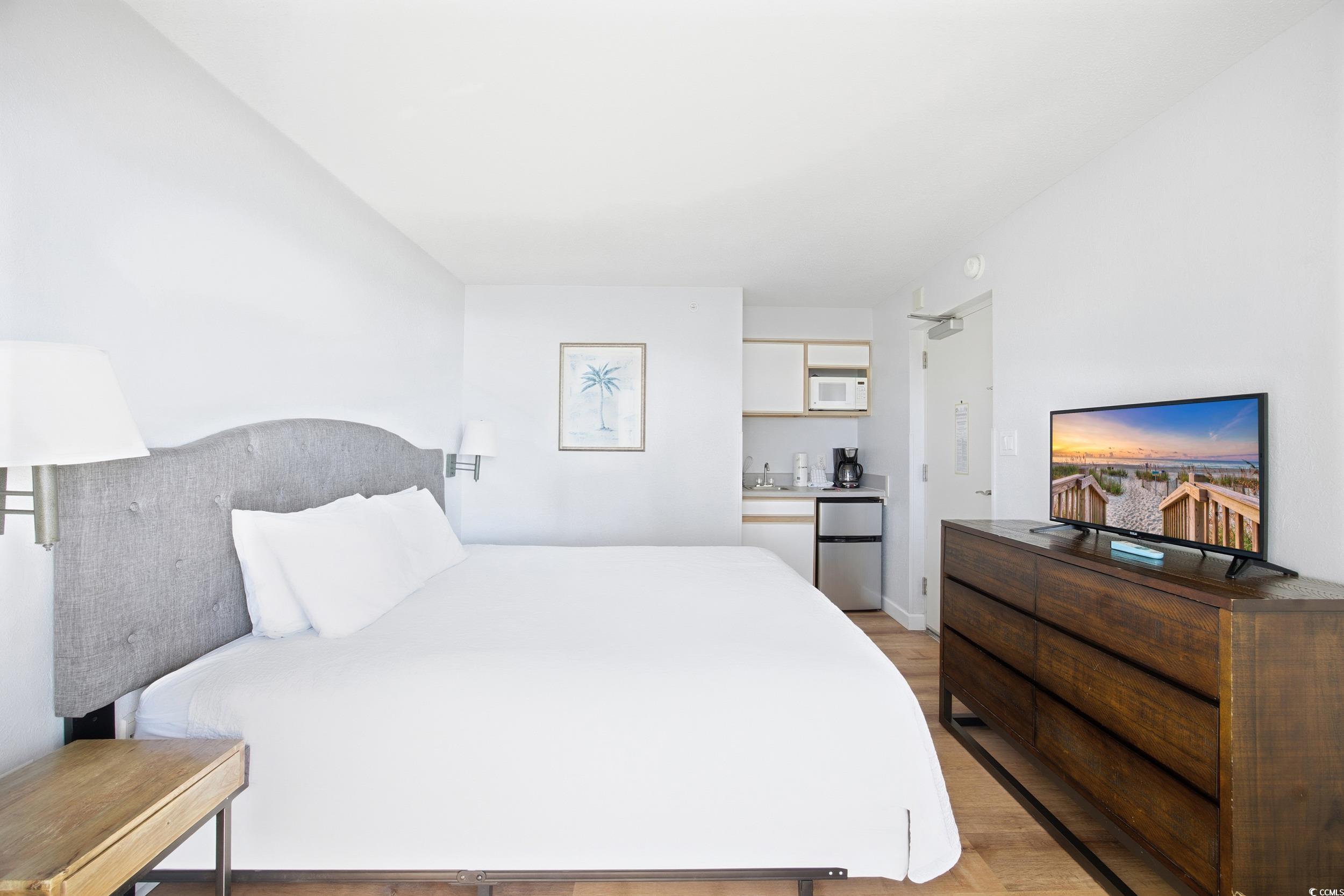 2300 N Ocean Blvd. Unit: 939/940