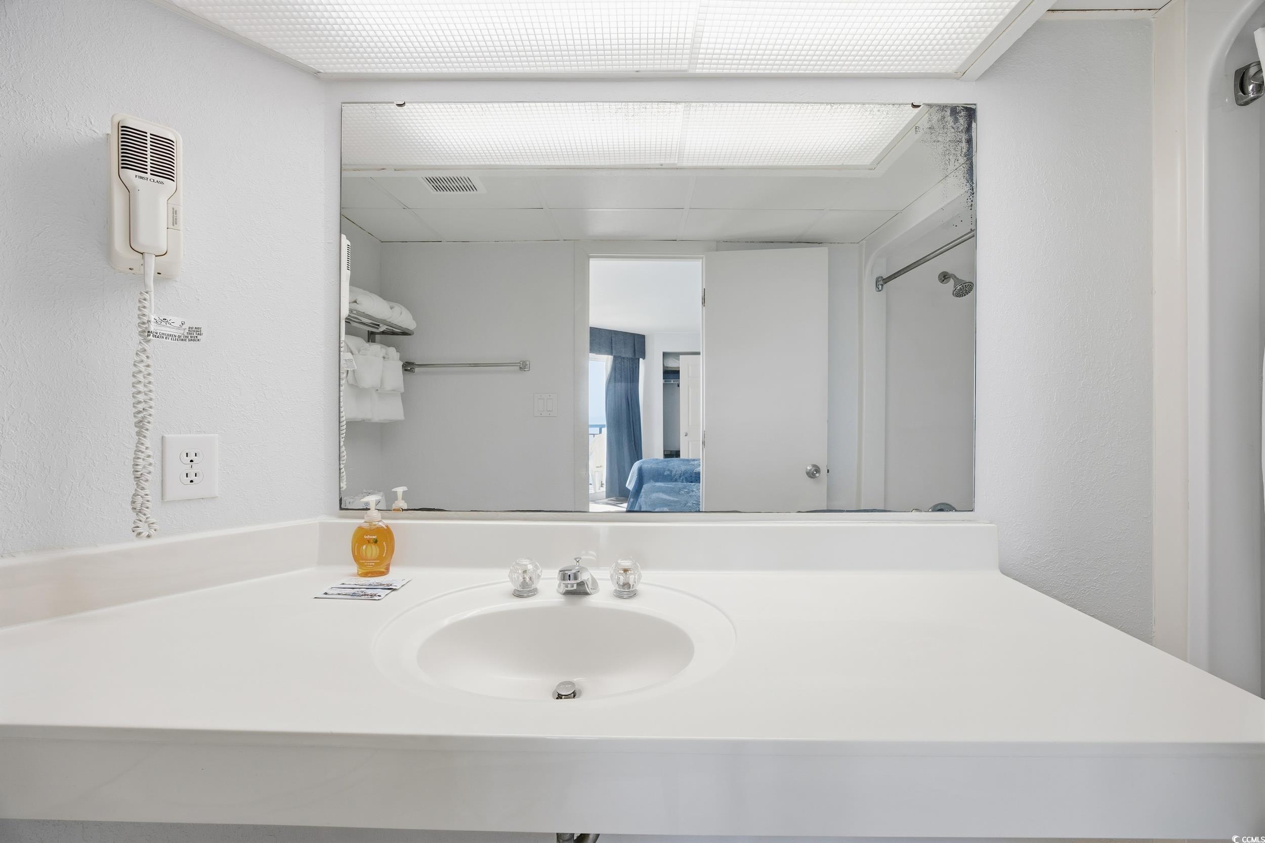 2300 N Ocean Blvd. Unit: 939/940