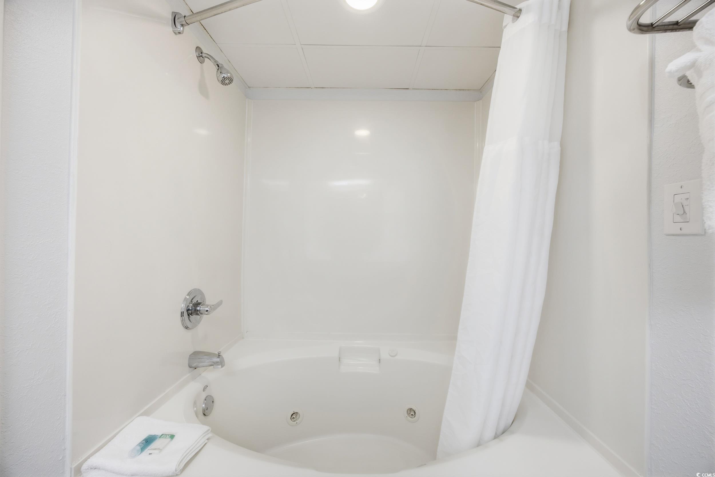 2300 N Ocean Blvd. Unit: 939/940