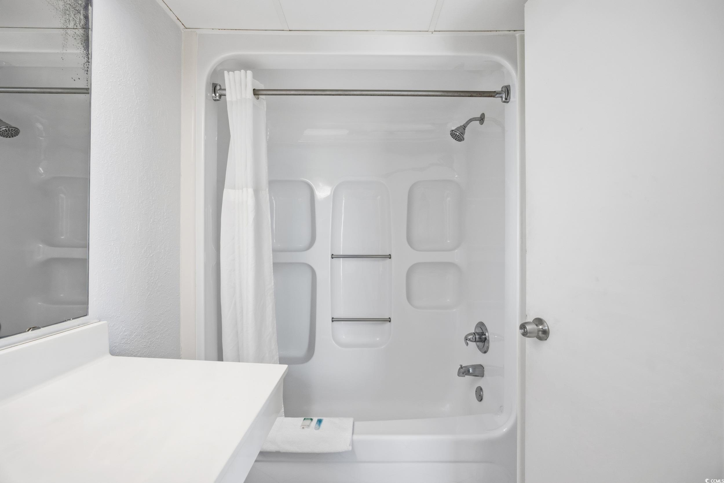 2300 N Ocean Blvd. Unit: 939/940