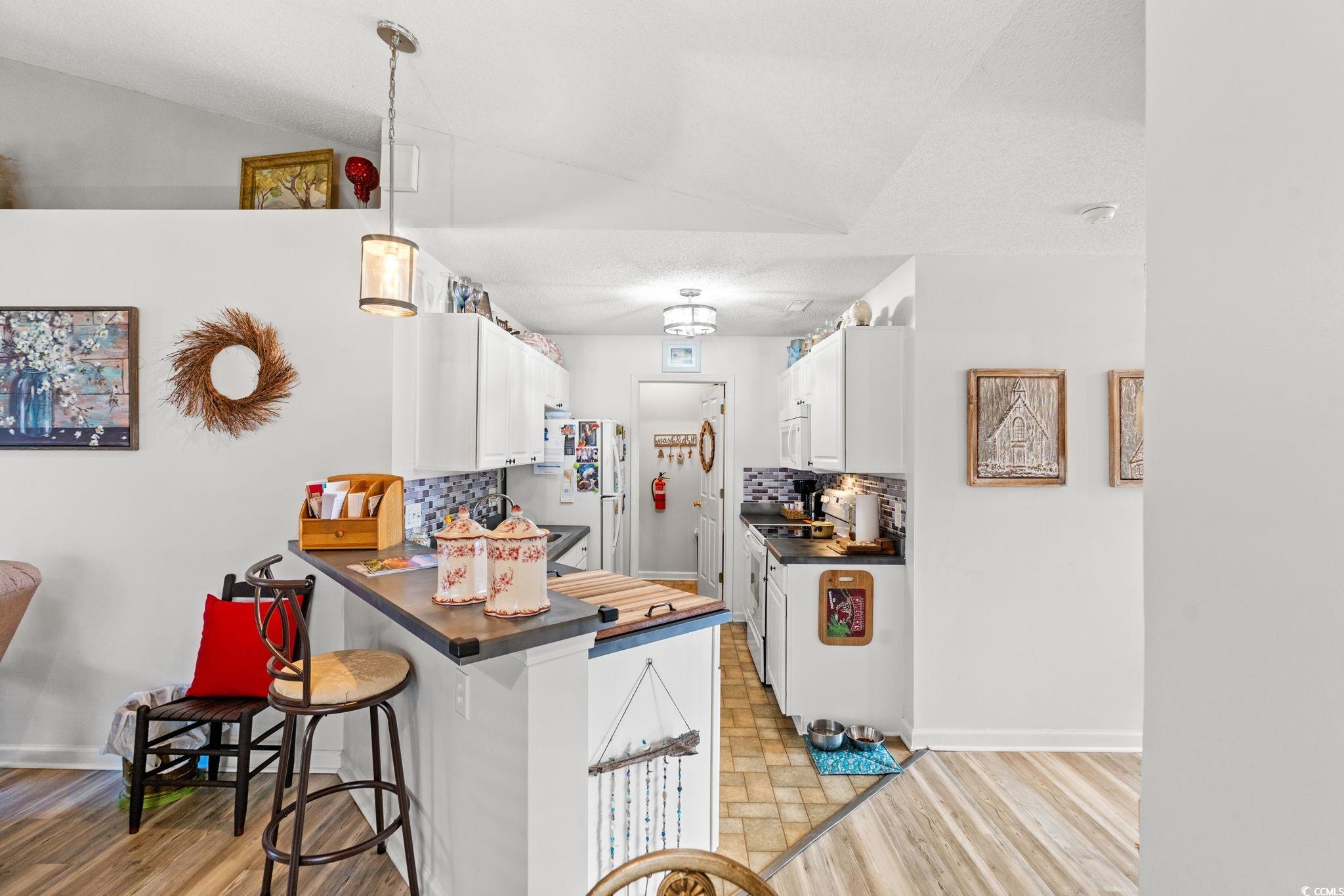 135-A Country Manor Dr. Unit: A