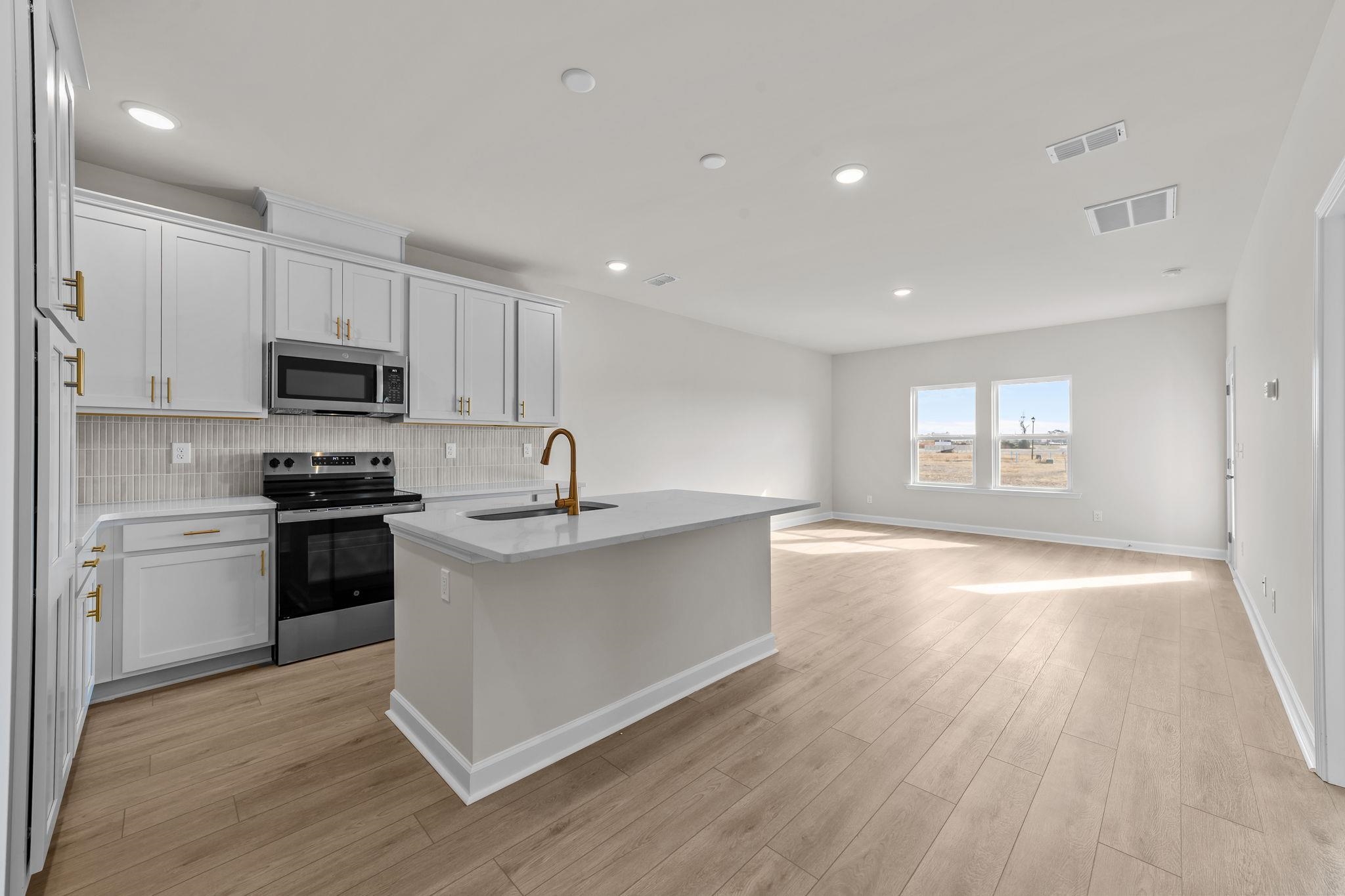 738 Ebb Tide Rd. Unit: 107