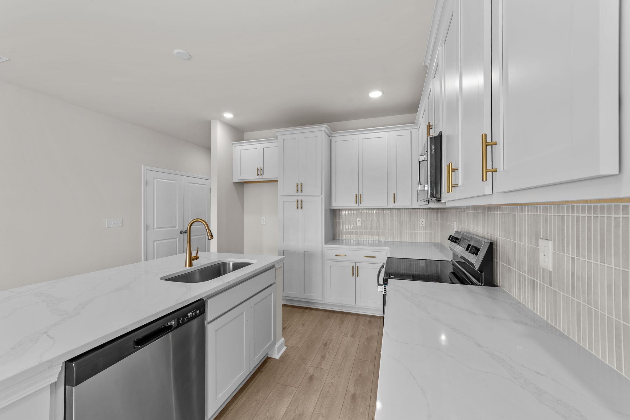 738 Ebb Tide Rd. Unit: 107