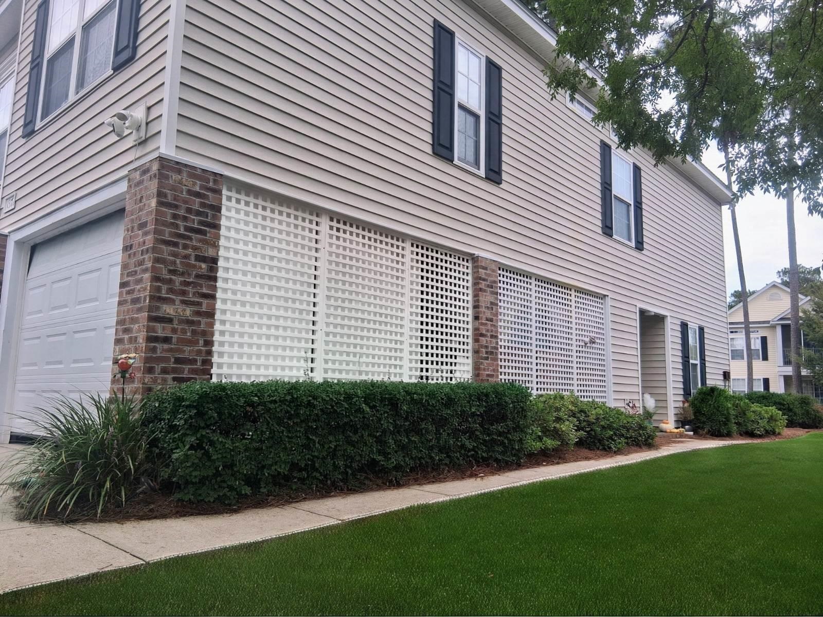 1372 Cottage Dr.