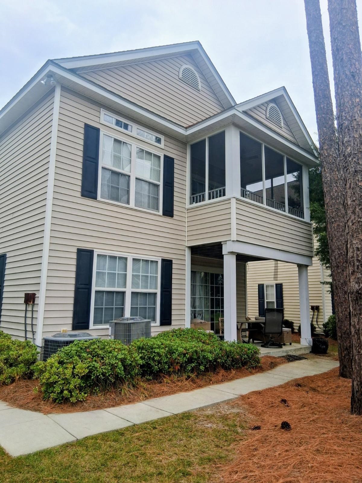1372 Cottage Dr.