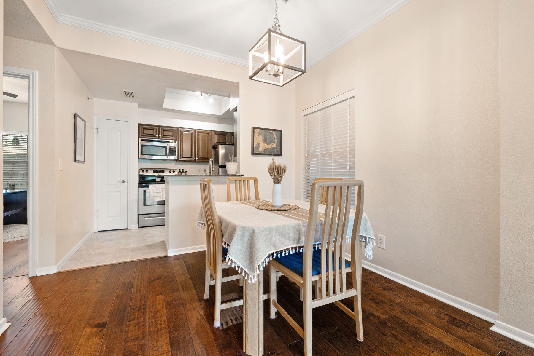 6000 Shepherd Mountain CV # 302