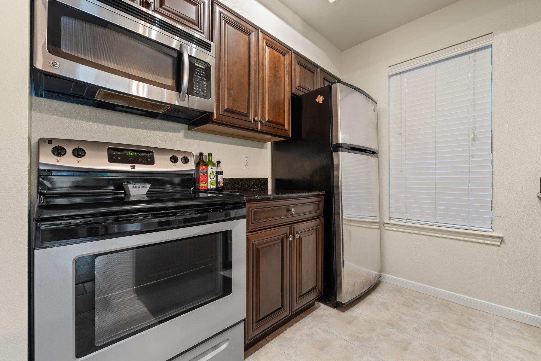 6000 Shepherd Mountain CV # 302